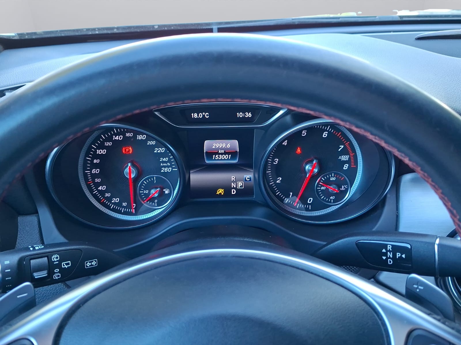 MERCEDES-BENZ GLA 250 4Matic 7G-DCT-image-16
