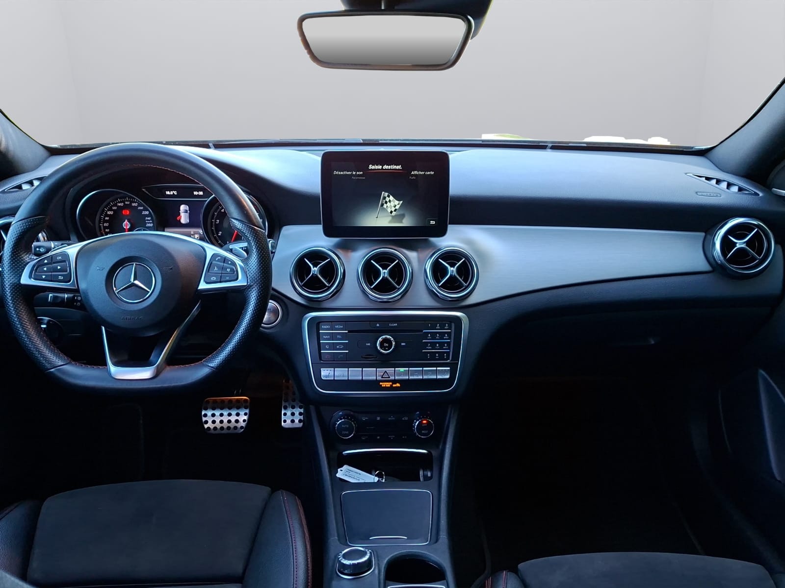 MERCEDES-BENZ GLA 250 4Matic 7G-DCT-image-13