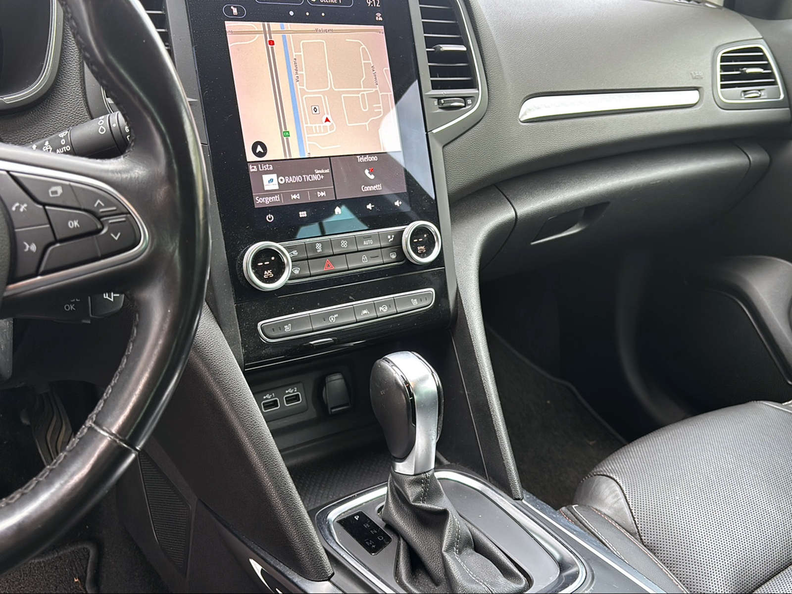 RENAULT Mégane Berline 1.3 16V Editon One EDC-image-12