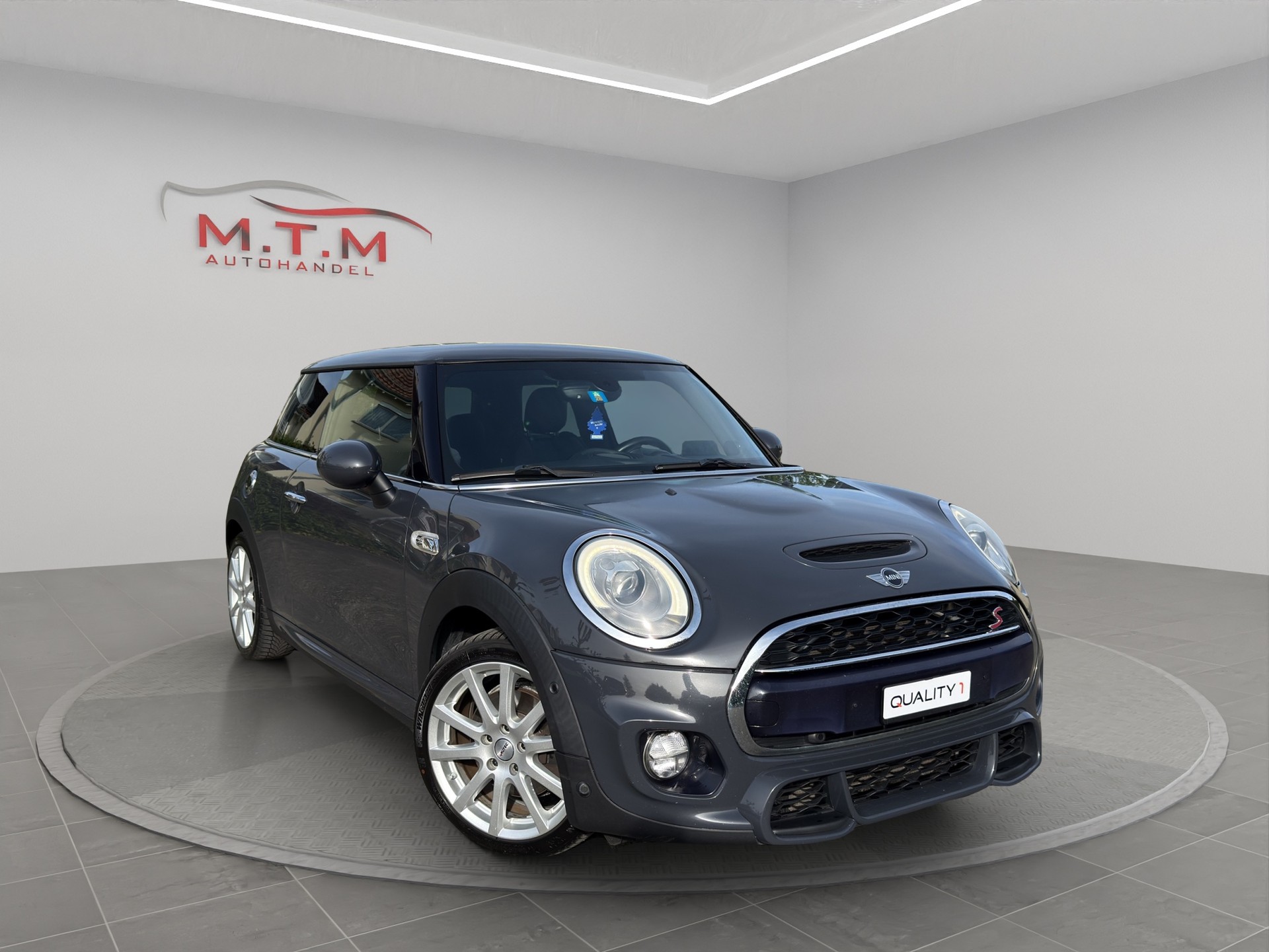 MINI Cooper S John Cooper Works