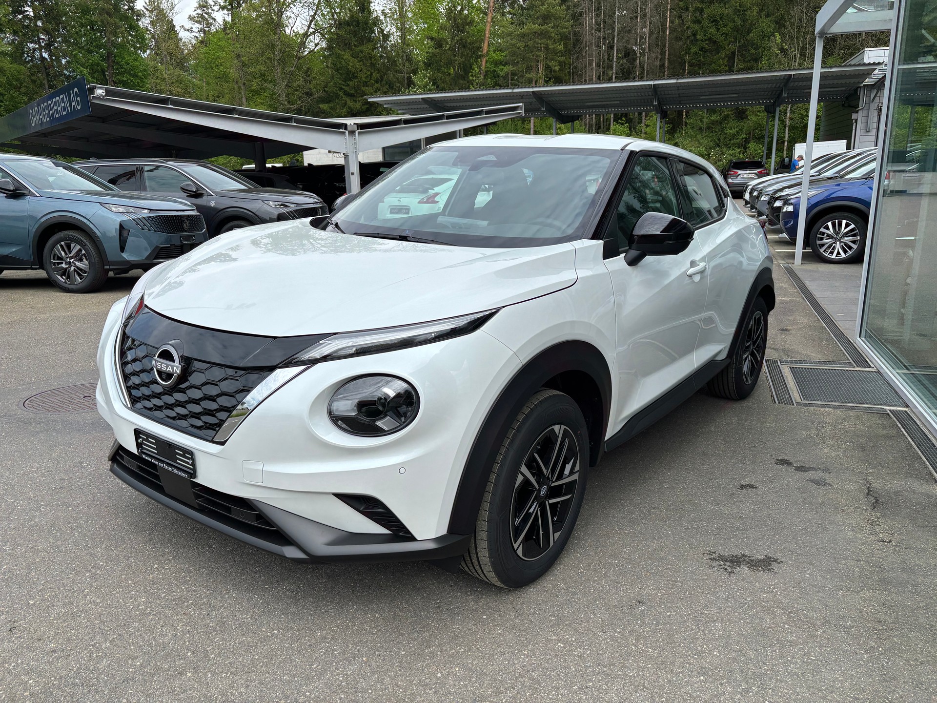 NISSAN Juke 1.6 N-Connecta FHEV-image-1
