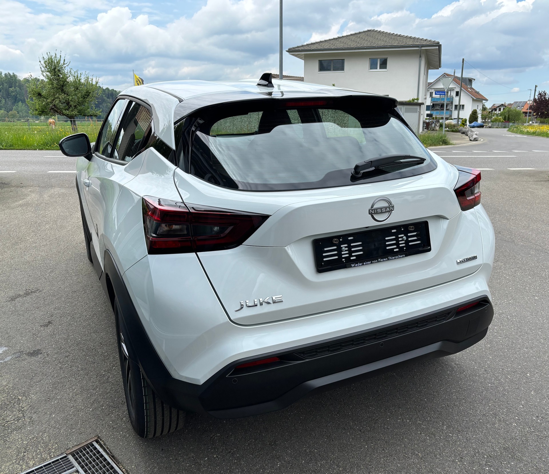 NISSAN Juke 1.6 N-Connecta FHEV-image-2