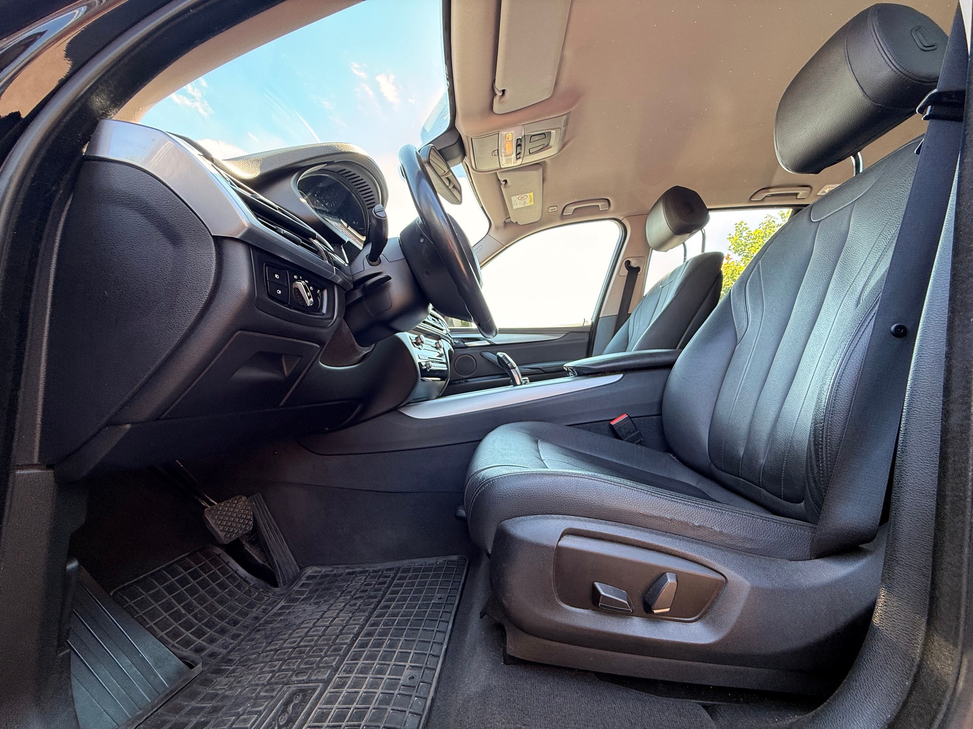 BMW X5 xDrive 30d Steptronic (Sternehimmel)-image-7