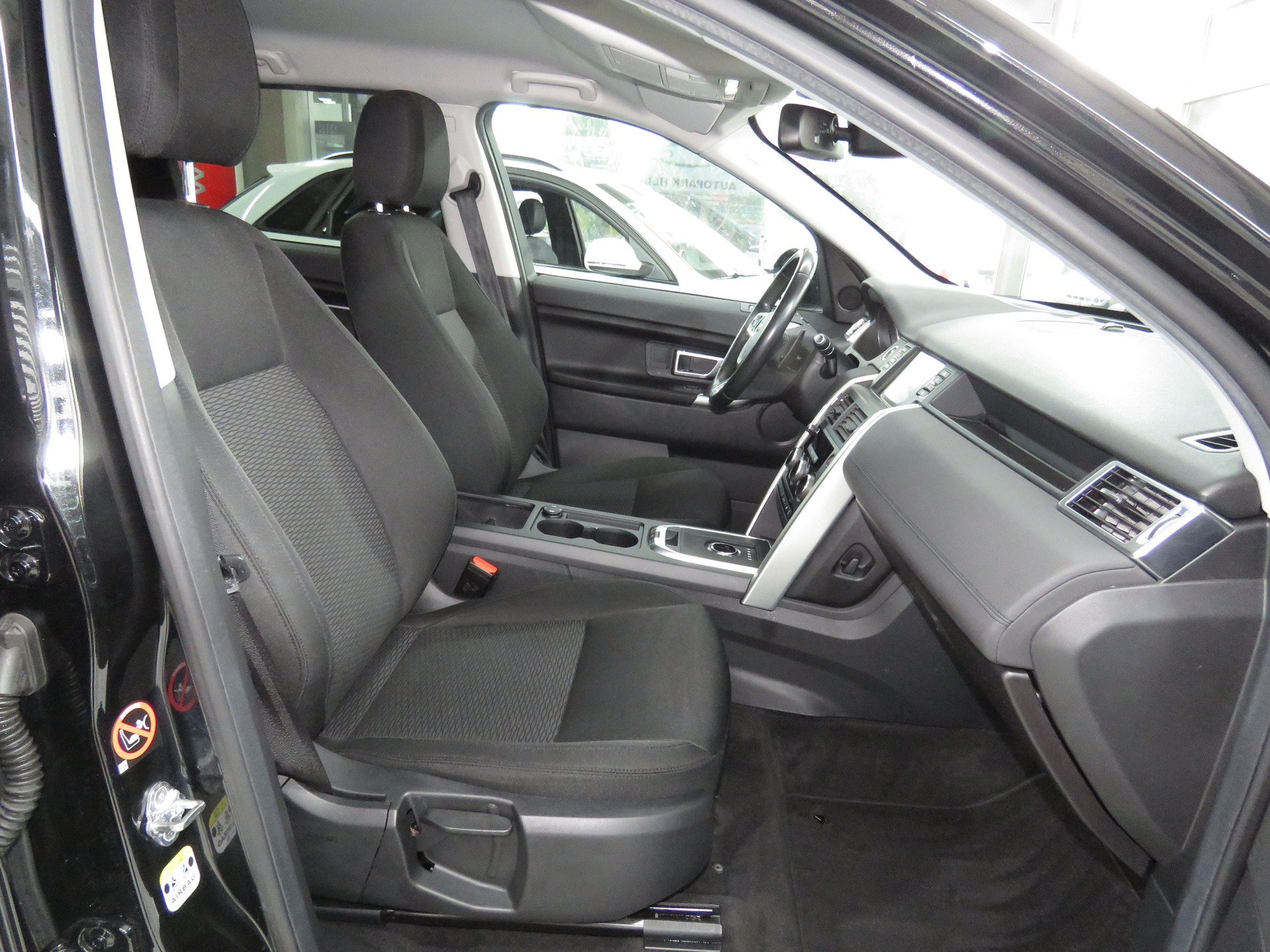 LAND ROVER Discovery Sport 2.0 TD4 Pure AT9 (AHK 2.2 t, Automat) Fixpreis !!!-image-11