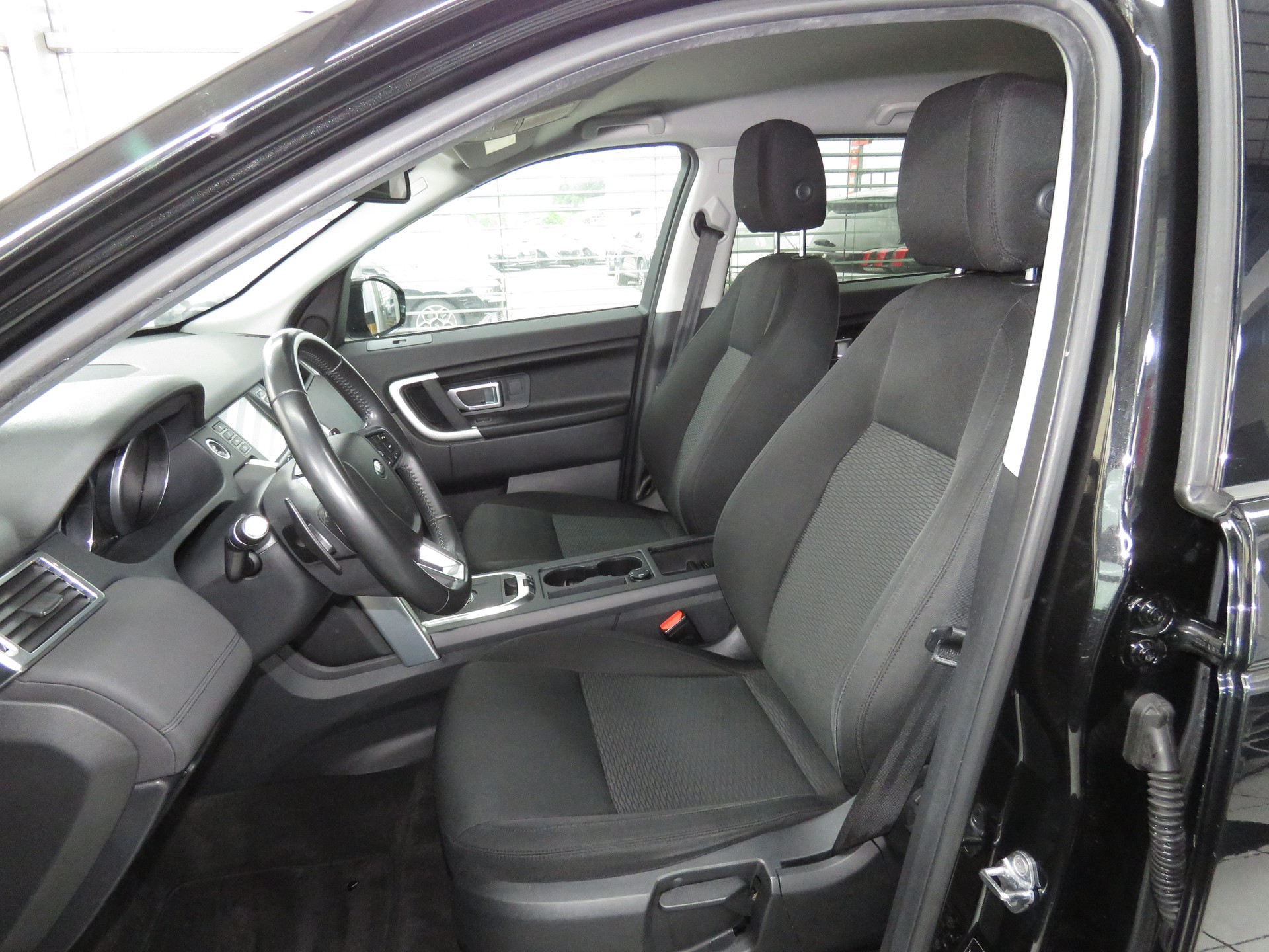 LAND ROVER Discovery Sport 2.0 TD4 Pure AT9 (AHK 2.2 t, Automat) Fixpreis !!!-image-7