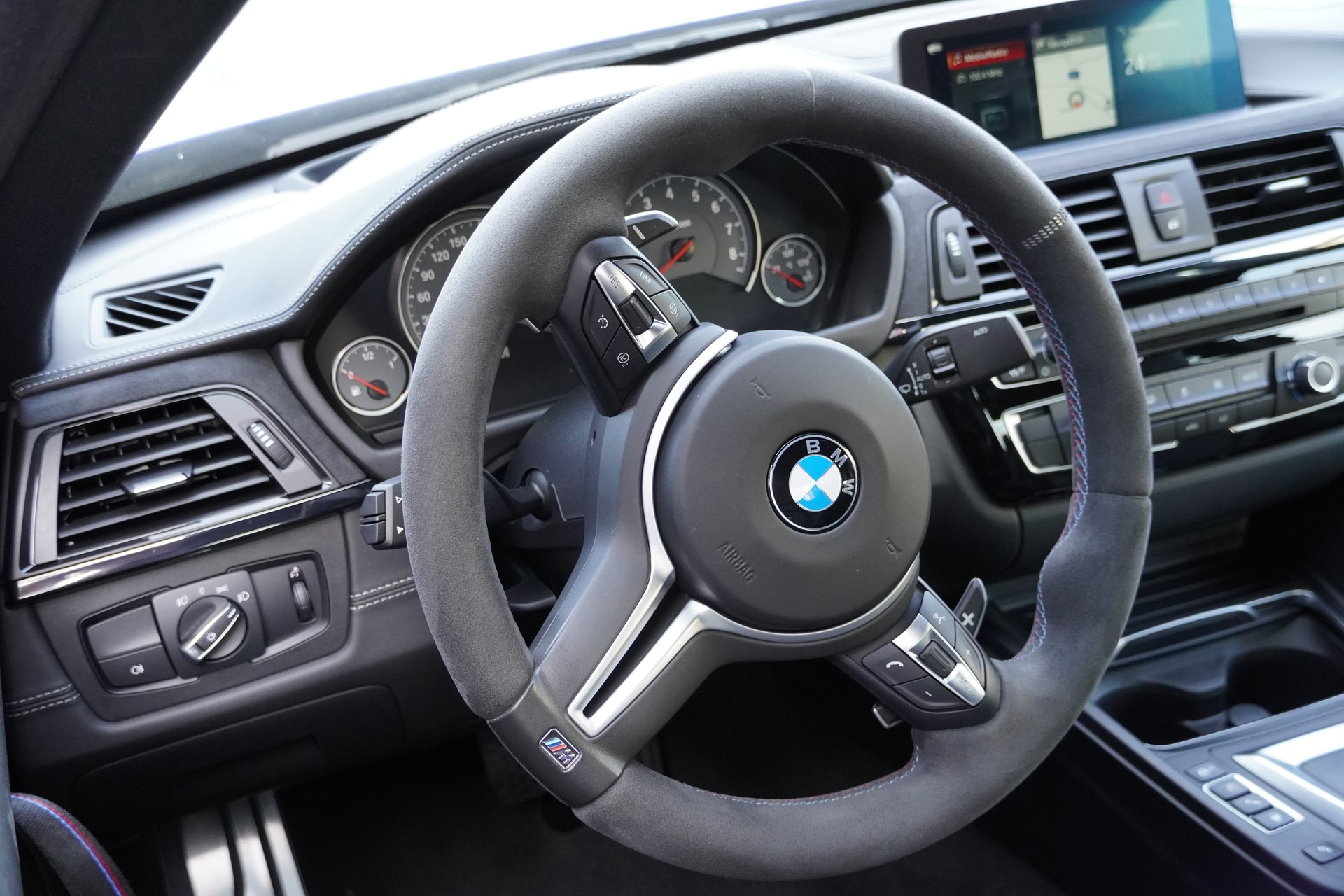 BMW M4 Coupé CS DKG// FROZEN DARK BLUE 2//-image-10