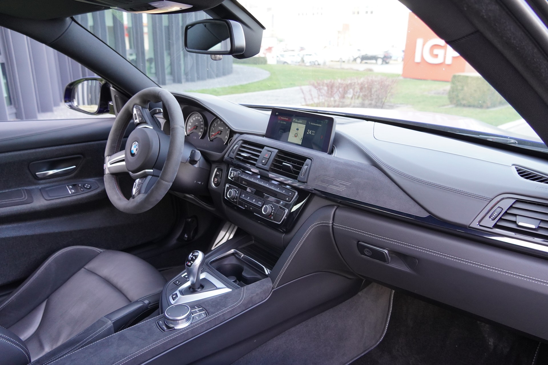 BMW M4 Coupé CS DKG// FROZEN DARK BLUE 2//-image-11