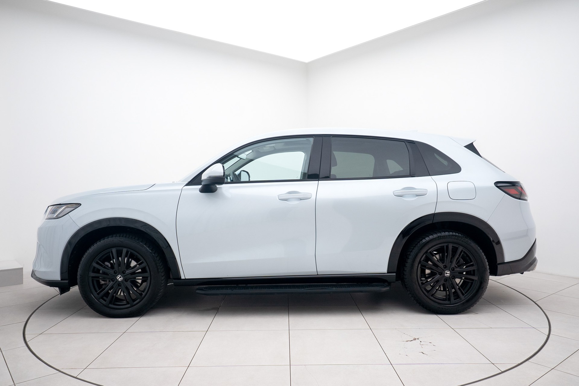 HONDA ZR-V 2.0i MMD Hybrid Advance Automatic-image-1