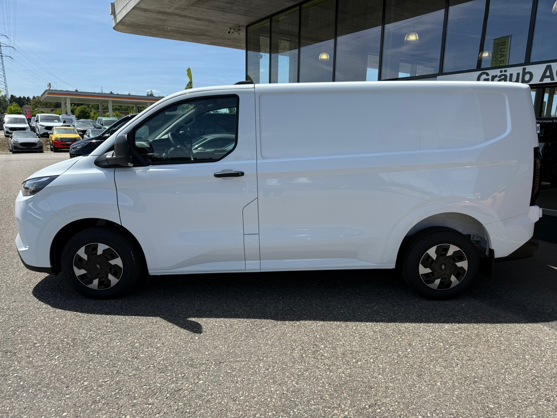 FORD Transit Custom Van PHEV 320 L1H1 Trend Automat-image-3