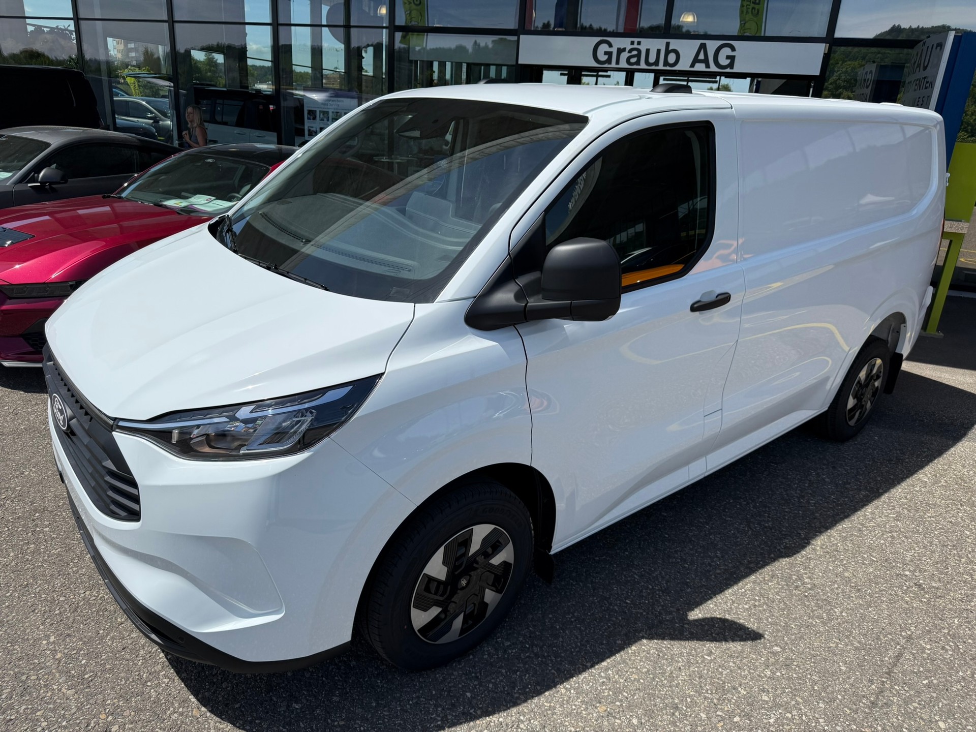 FORD Transit Custom Van PHEV 320 L1H1 Trend Automat-image-2