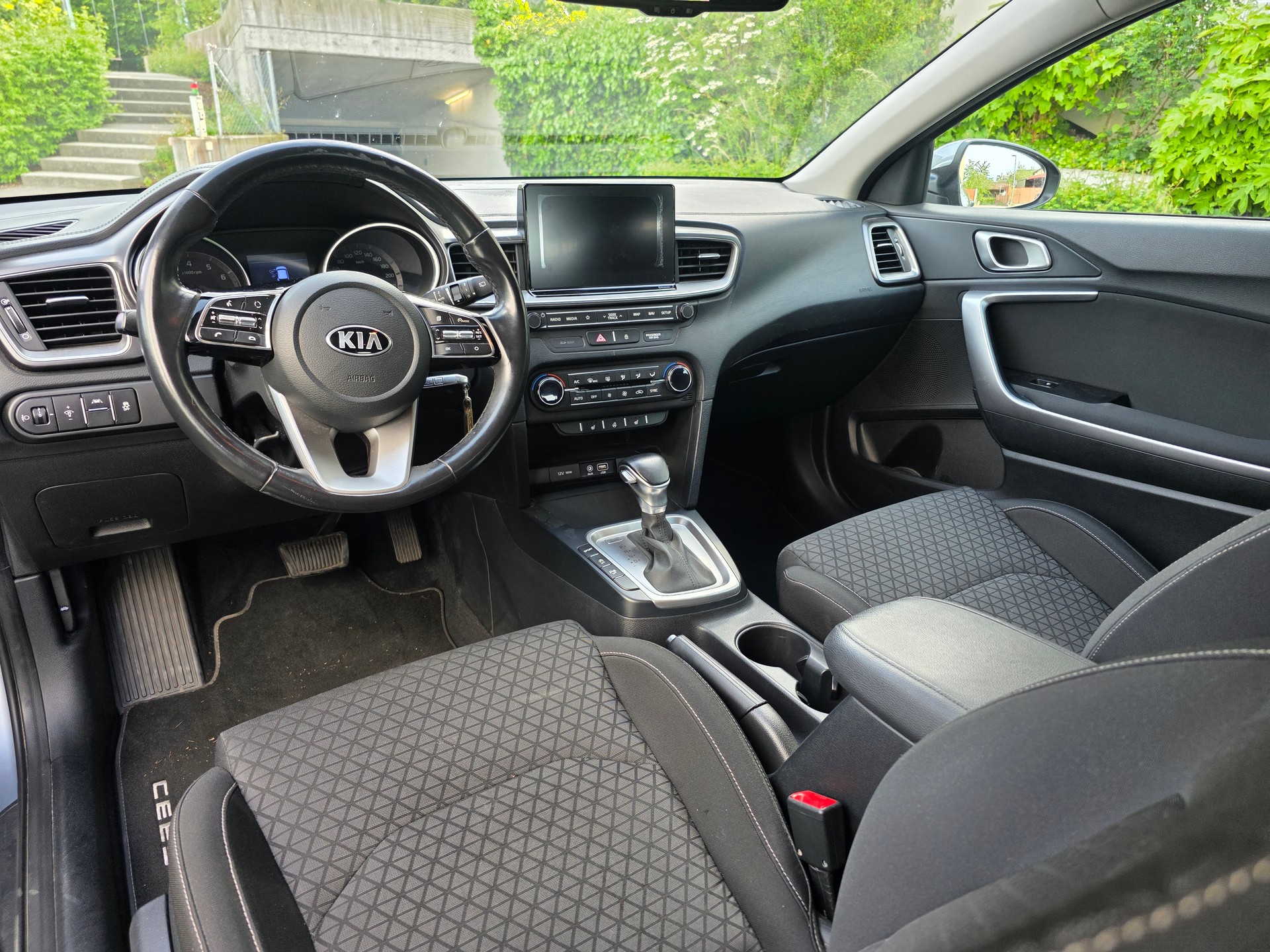 KIA Ceed Sportswagon 1.4 T-GDi Power 25 DCT-image-9