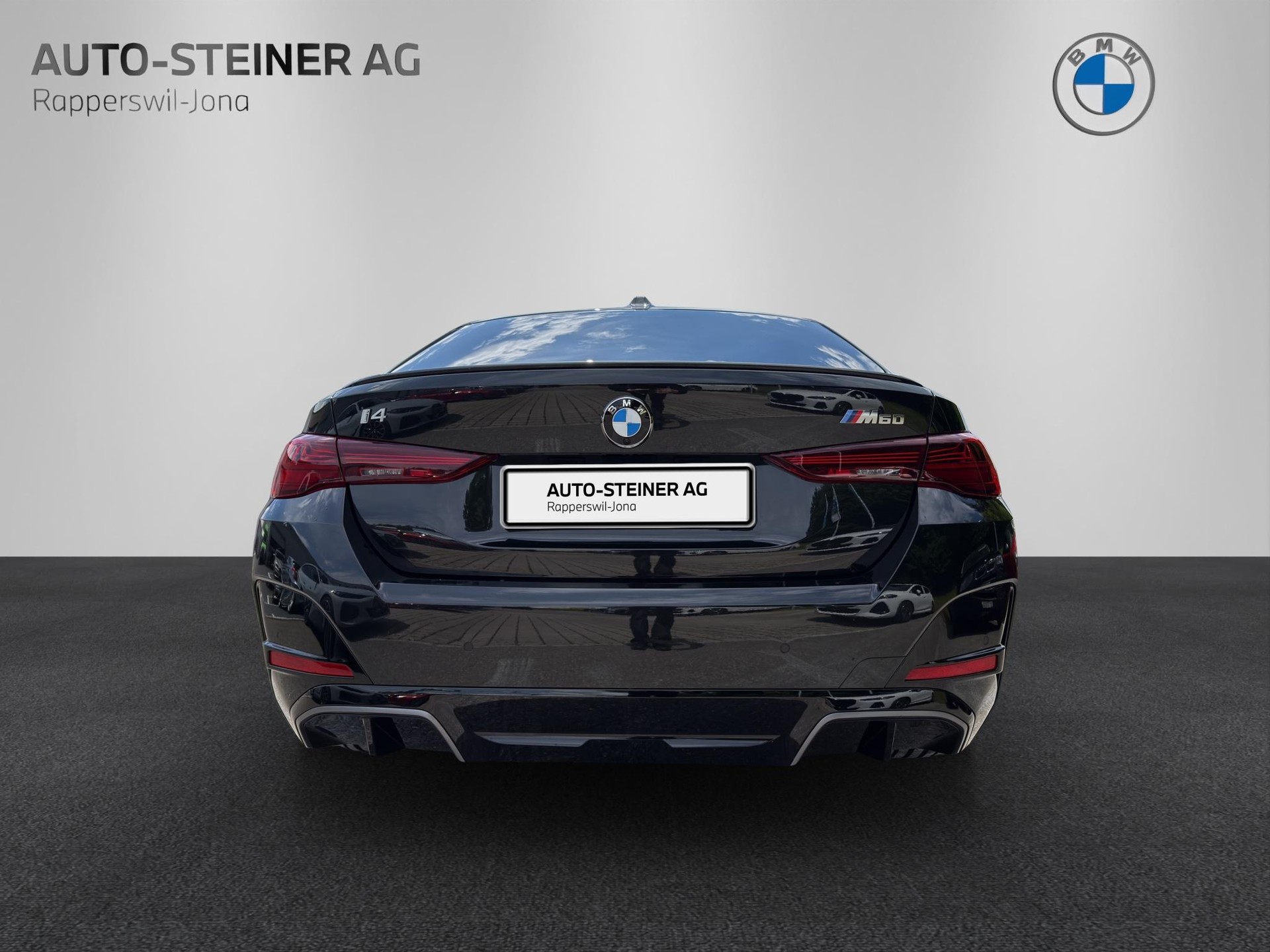 BMW i4 M60 M Sport Pro-showroom-element-3