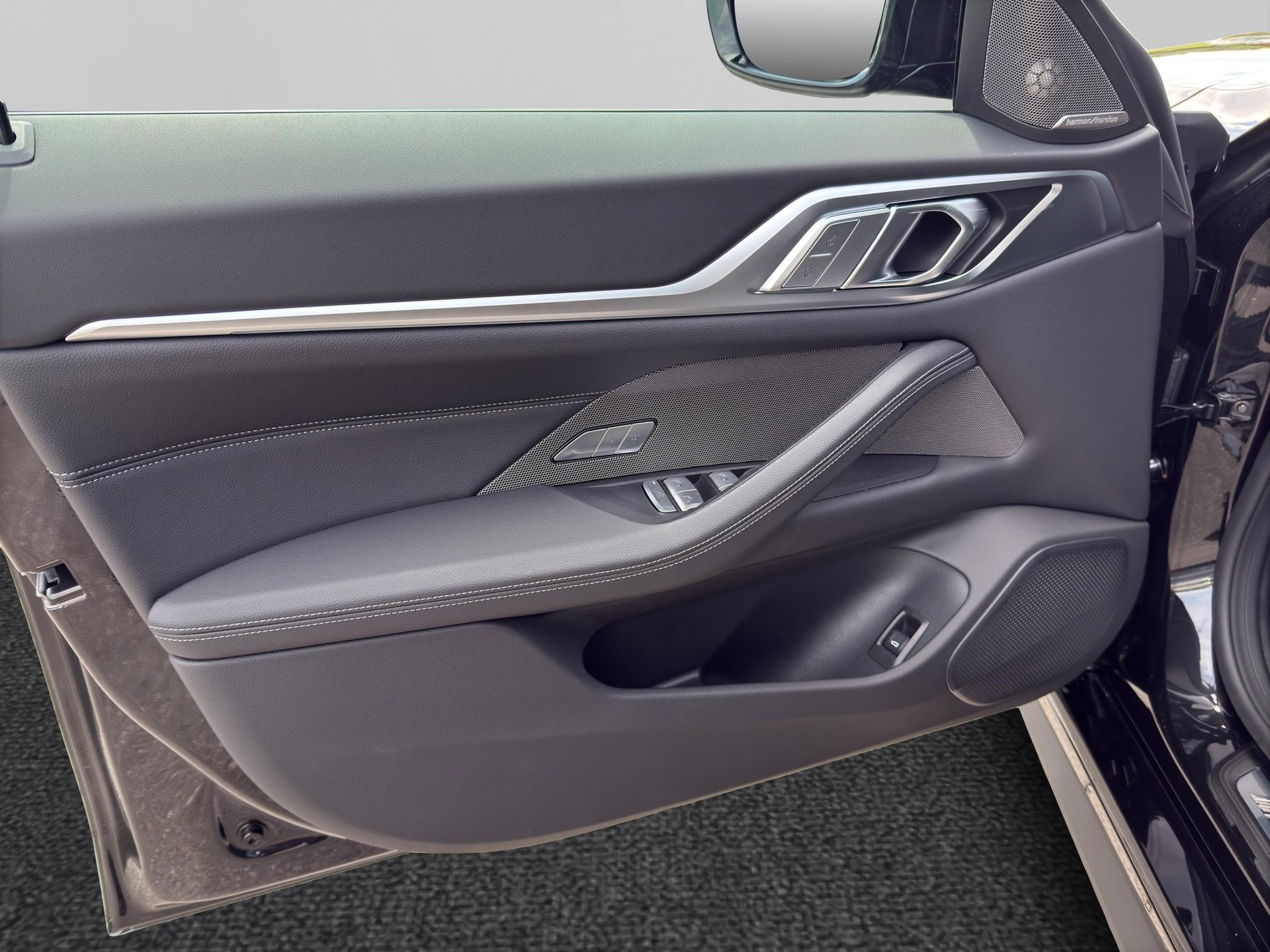 BMW i4 M60 M Sport Pro-image-10