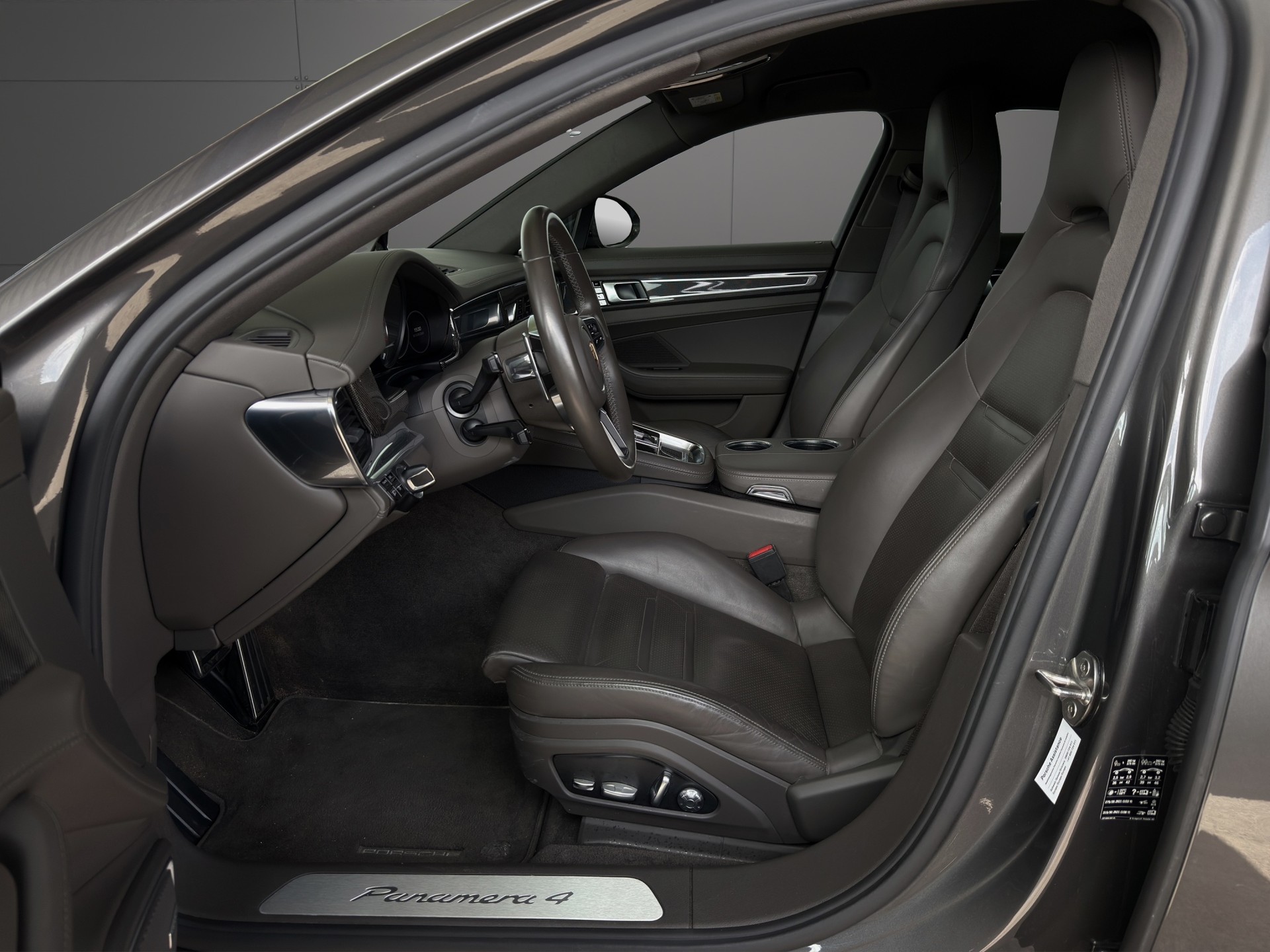 PORSCHE Panamera 4 E-Hybrid PDK-image-5