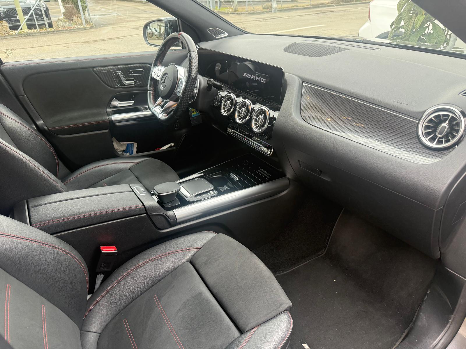 MERCEDES-BENZ GLA 35 AMG 4matic-image-4