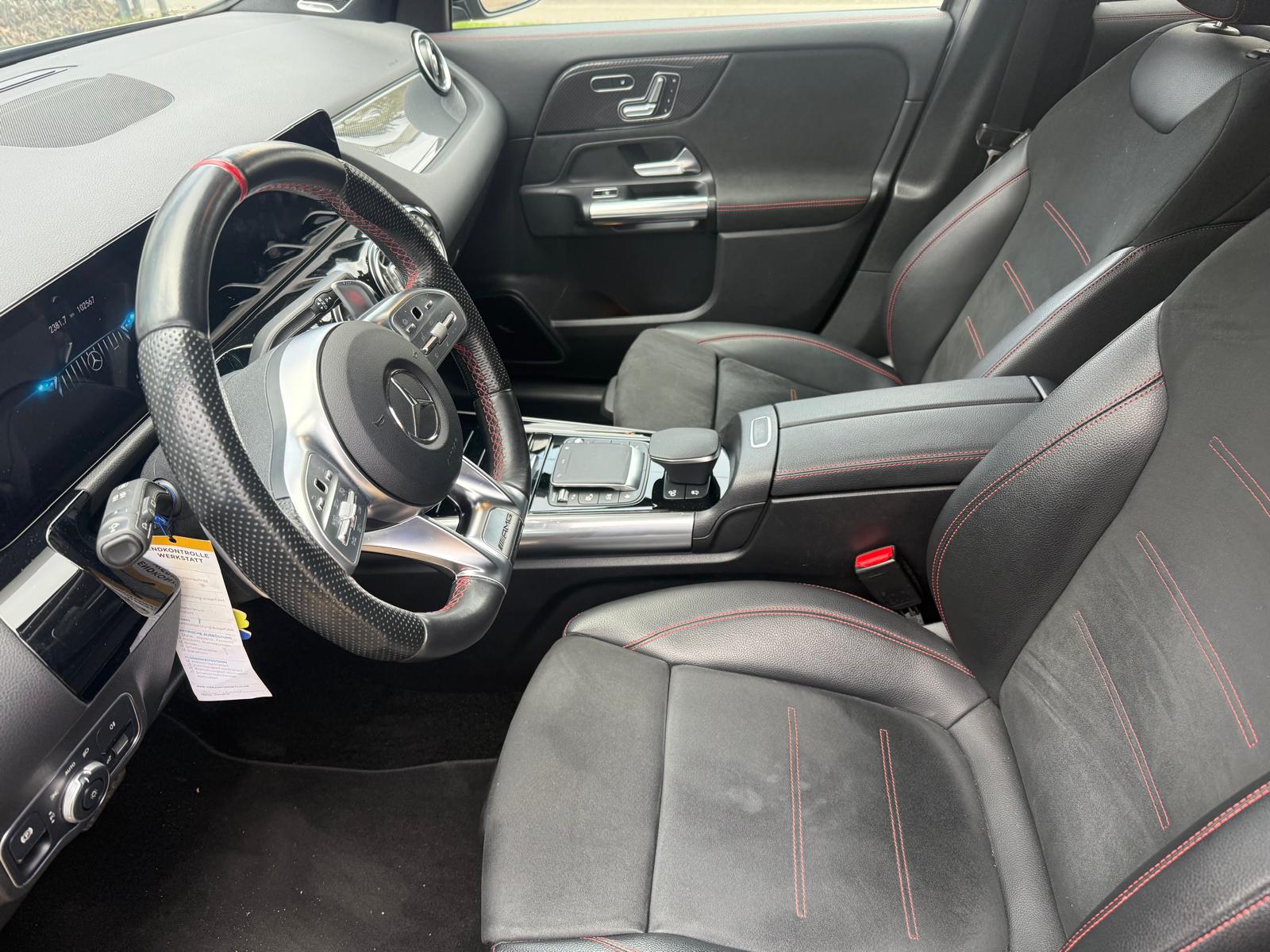MERCEDES-BENZ GLA 35 AMG 4matic-image-2
