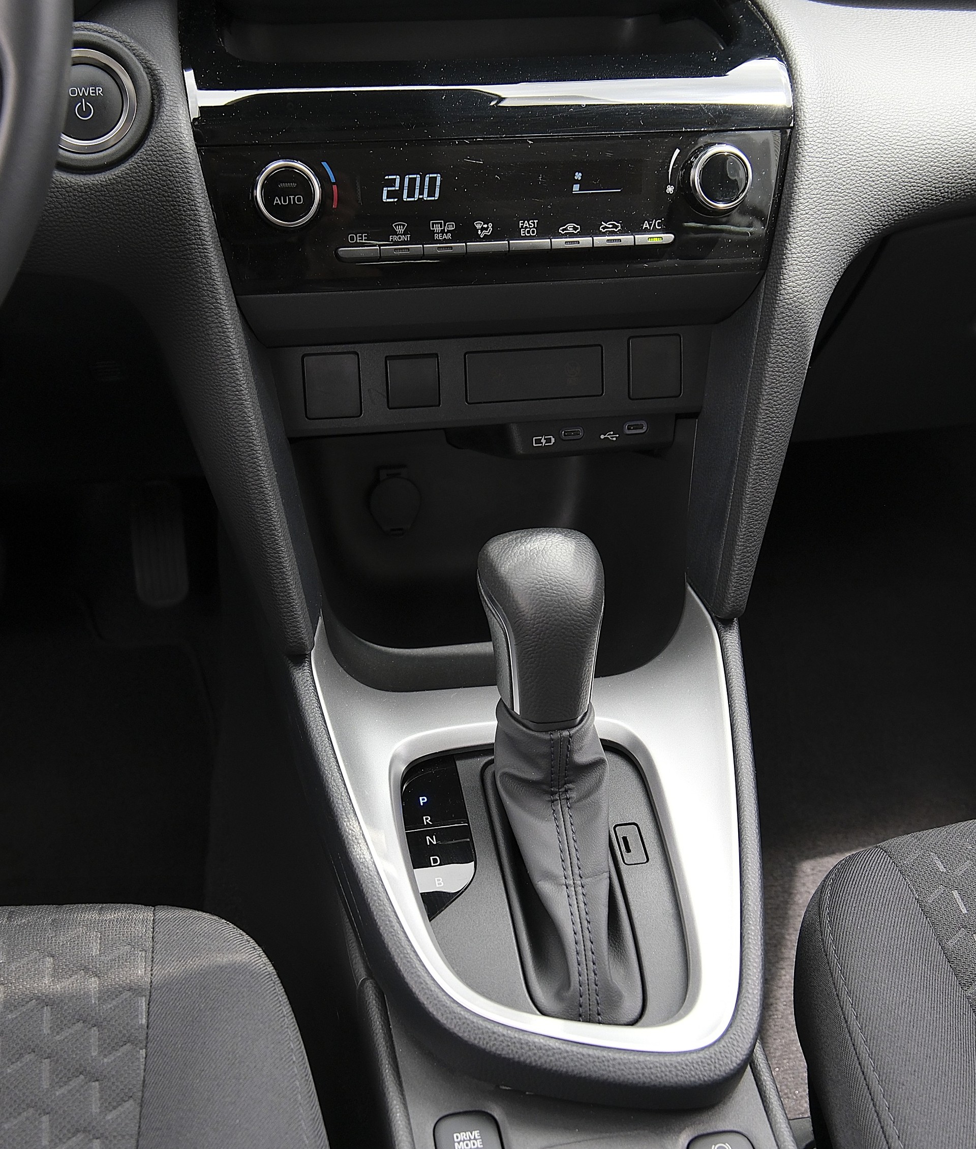 TOYOTA Yaris Cross 1.5 Trend e-CVT-image-6