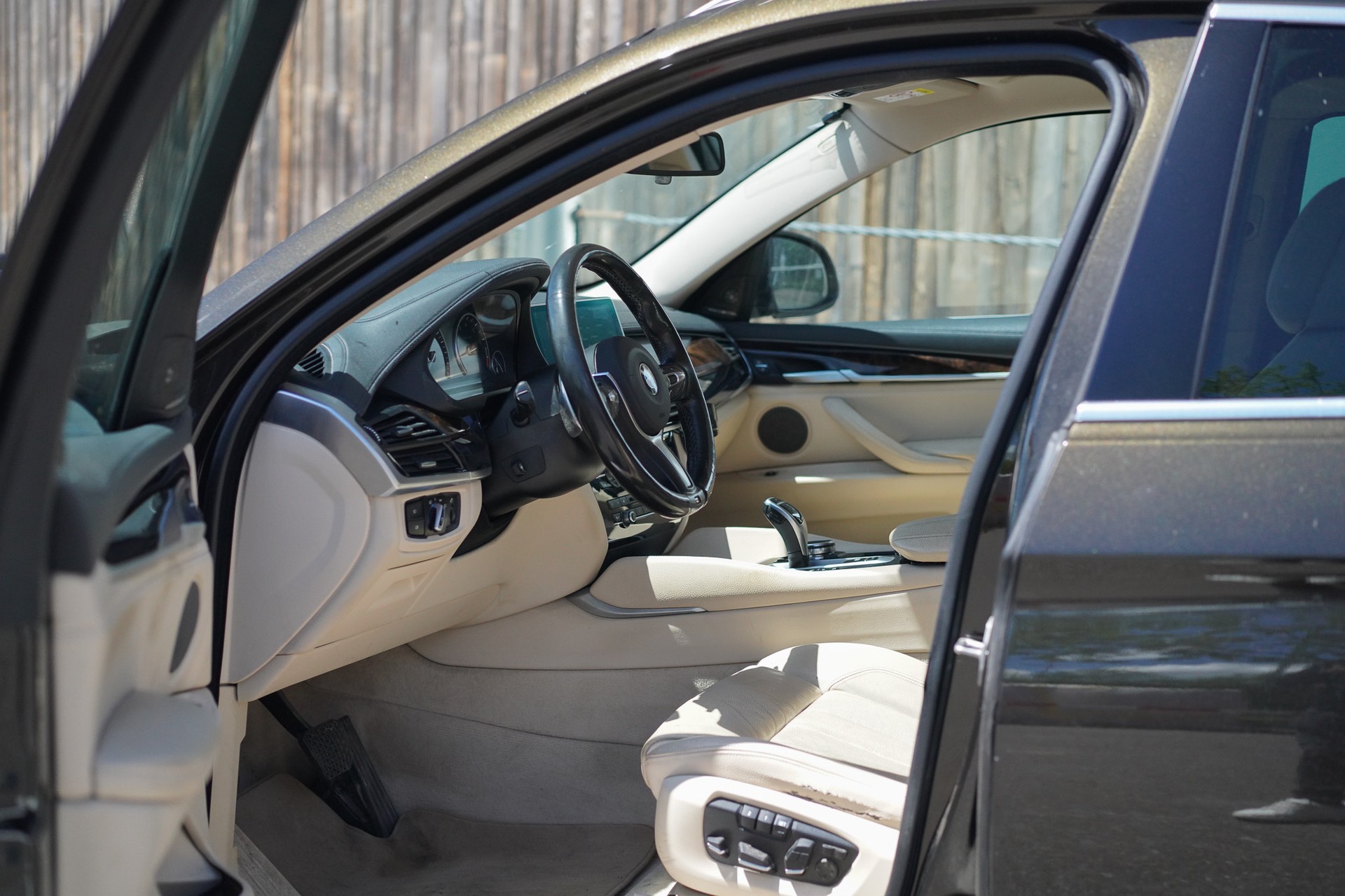 BMW X6 xDrive 50i Steptronic-image-5