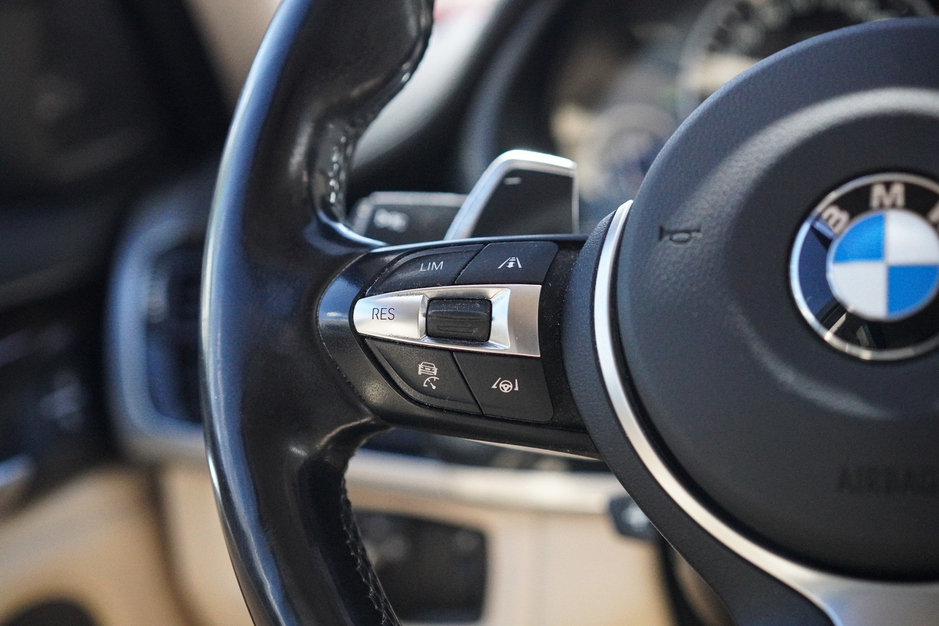 BMW X6 xDrive 50i Steptronic-image-11