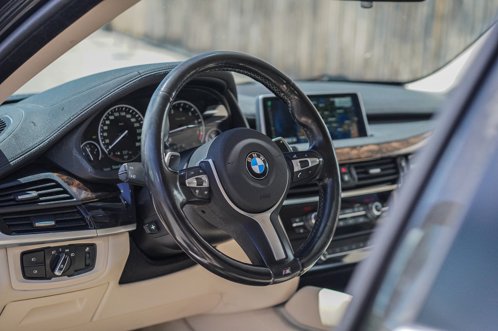 BMW X6 xDrive 50i Steptronic-image-6