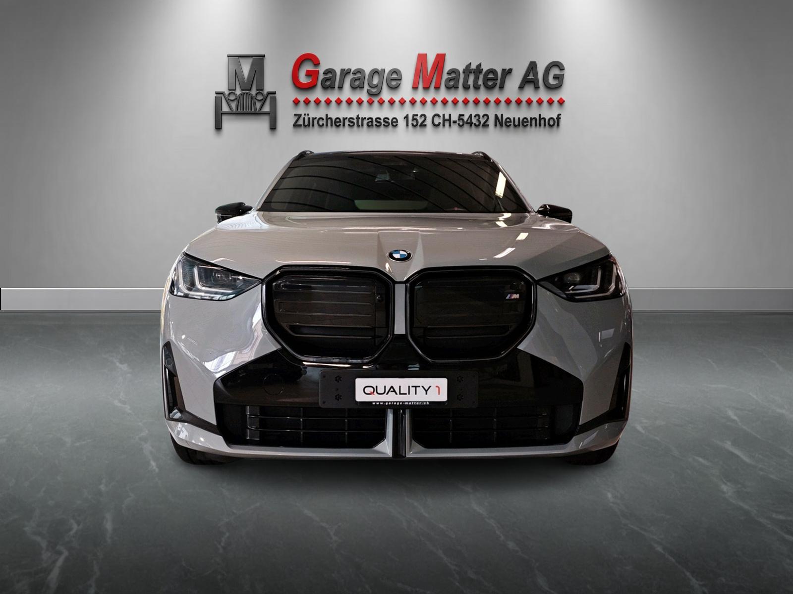 BMW X3 M50-showroom-element-2