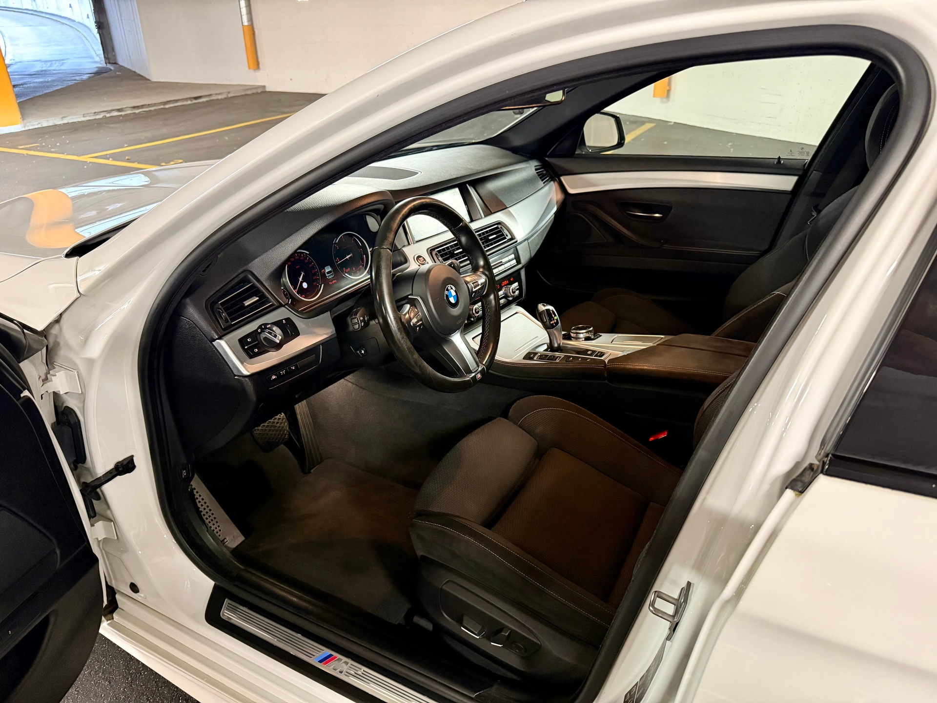 BMW 520d Touring xDrive Steptronic-image-8