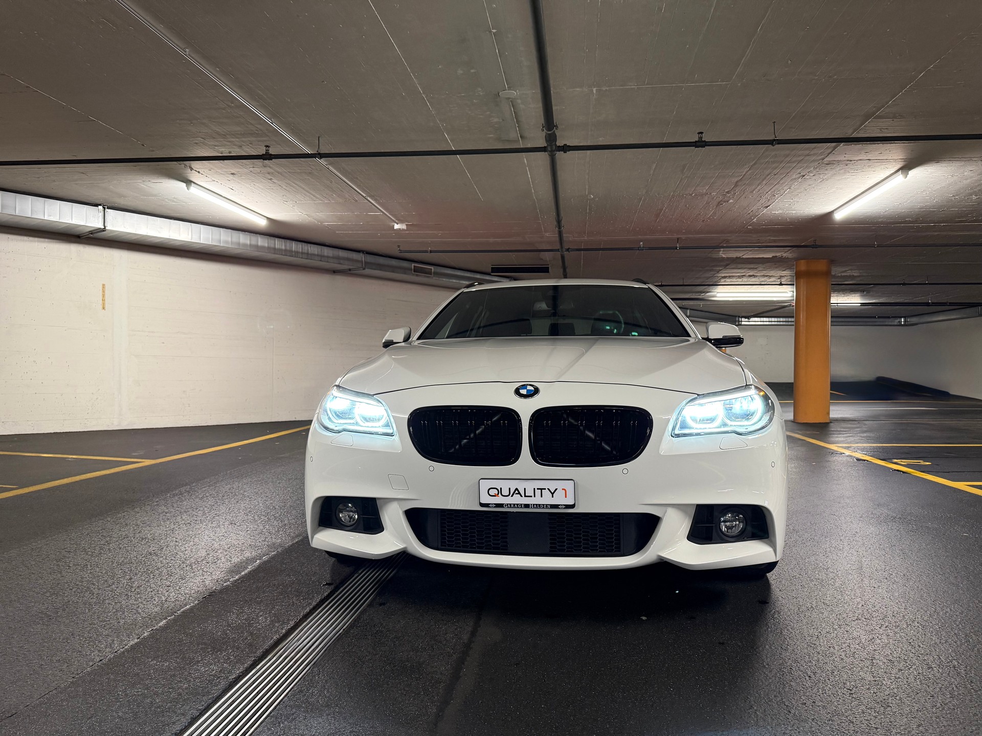 BMW 520d Touring xDrive Steptronic-image-7