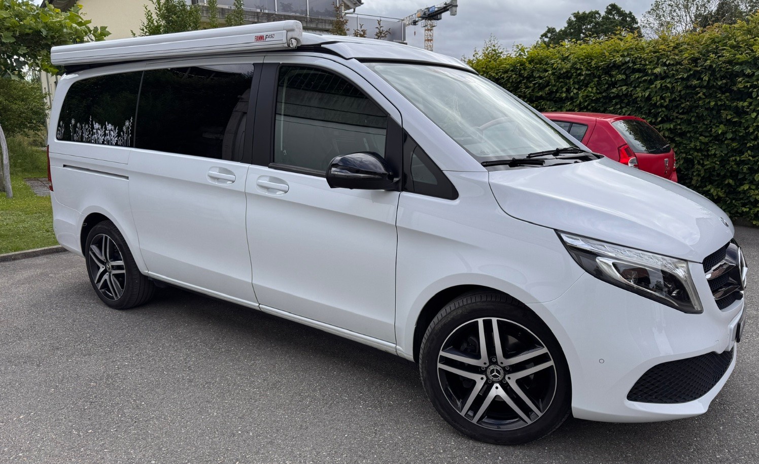 MERCEDES-BENZ 300 d 4matic-image-2