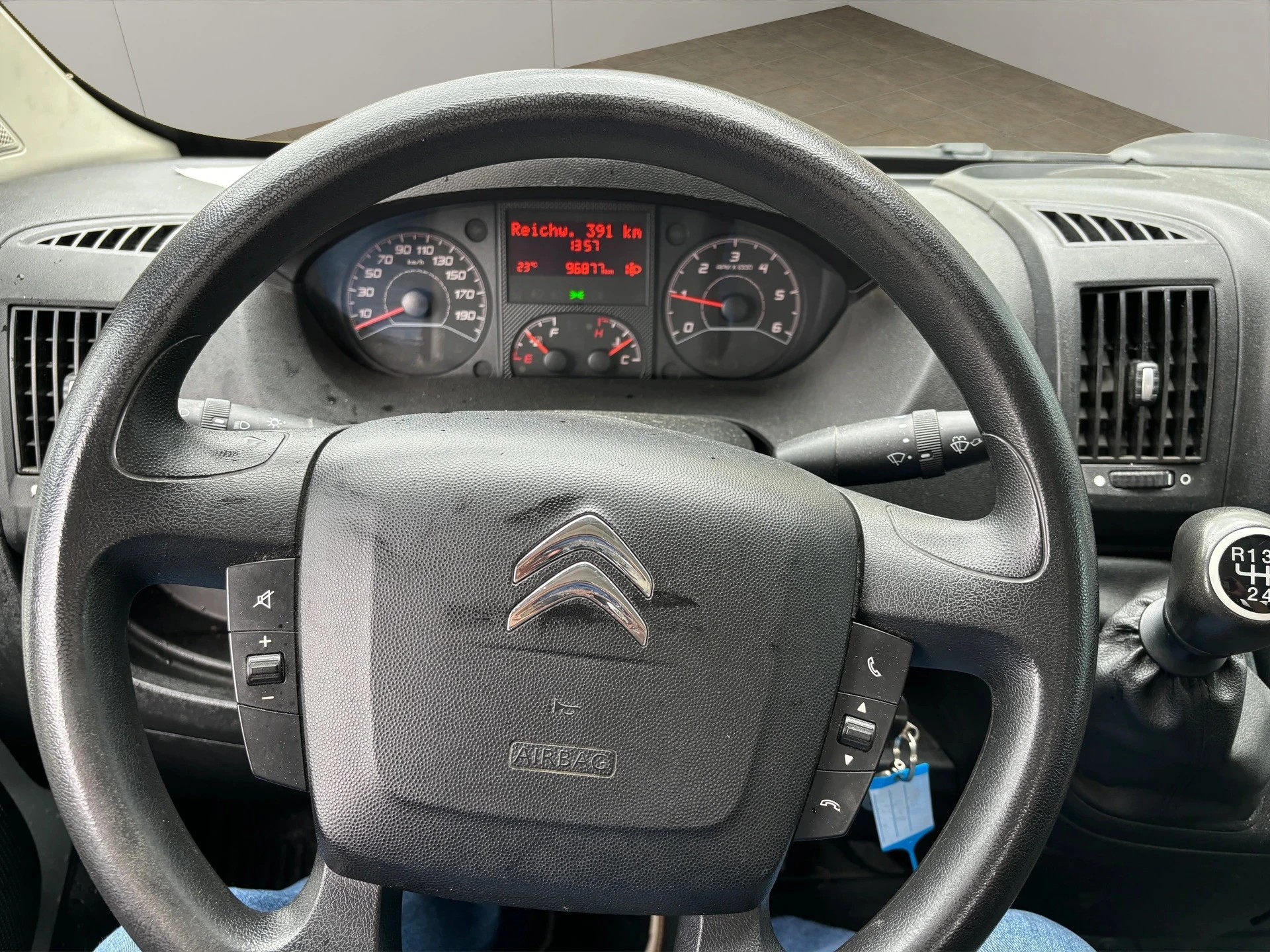 CITROEN Jumper 35 2.0 BlueHDi 130 Attraction L2-image-6