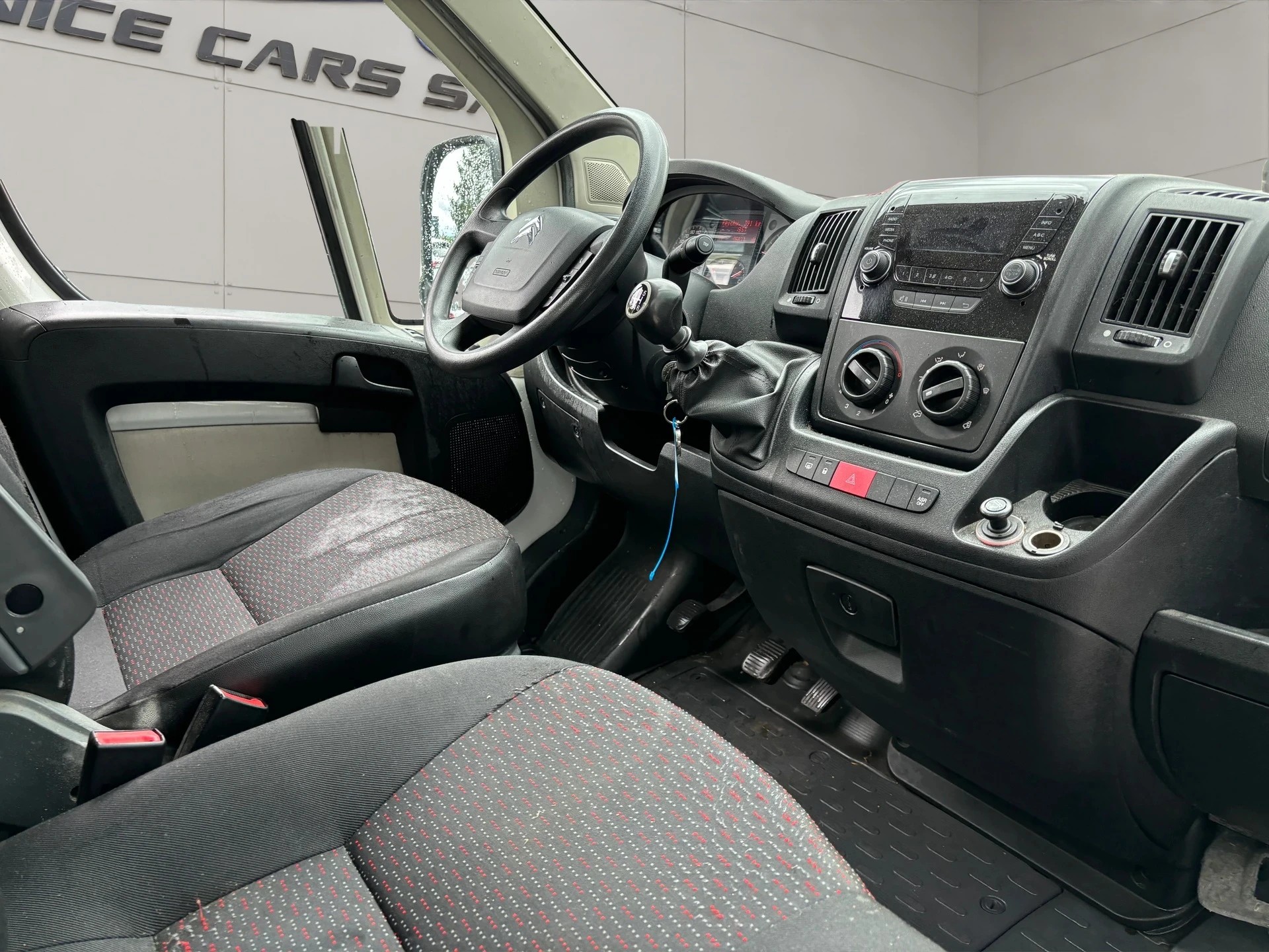 CITROEN Jumper 35 2.0 BlueHDi 130 Attraction L2-image-7