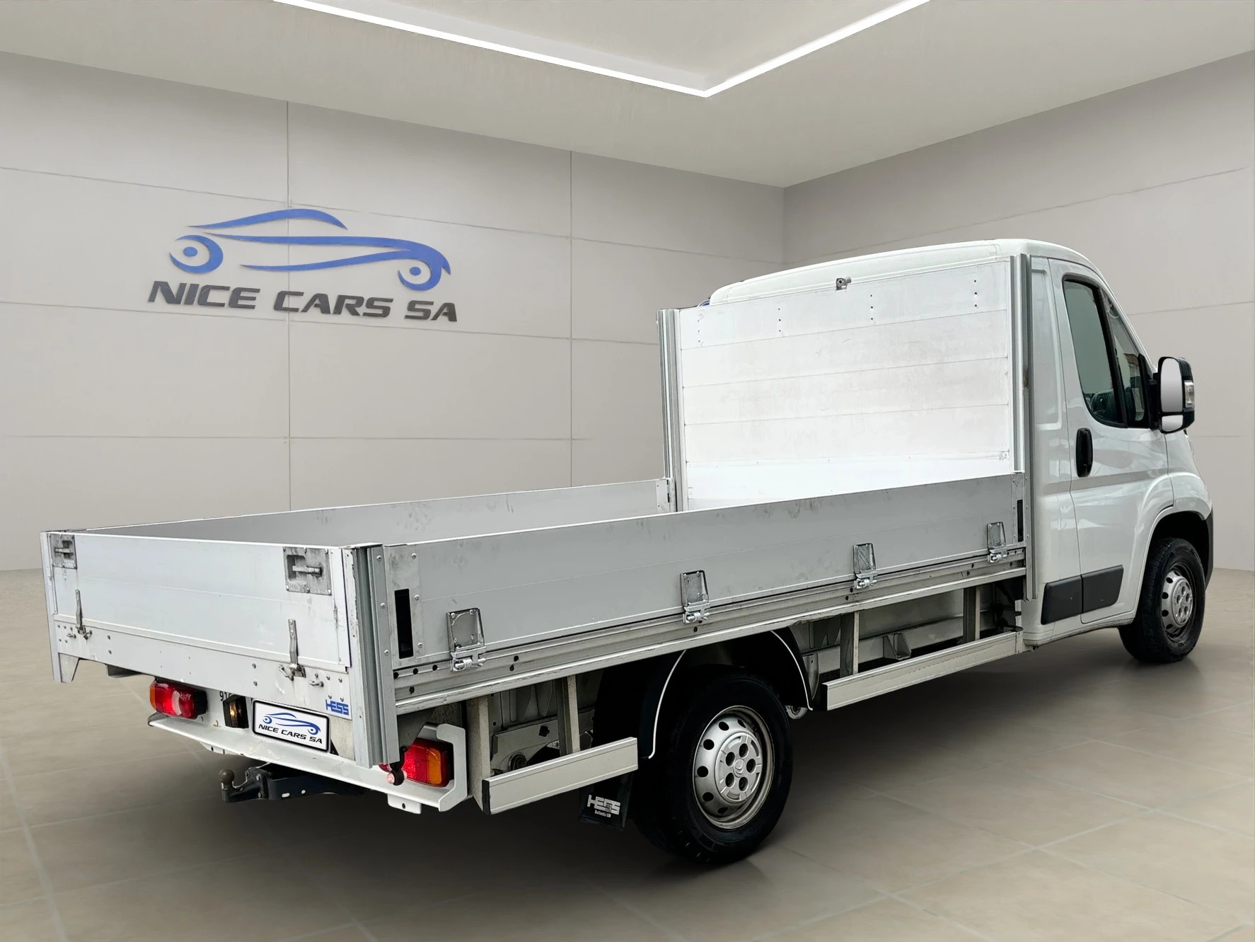 CITROEN Jumper 35 2.0 BlueHDi 130 Attraction L2-image-4