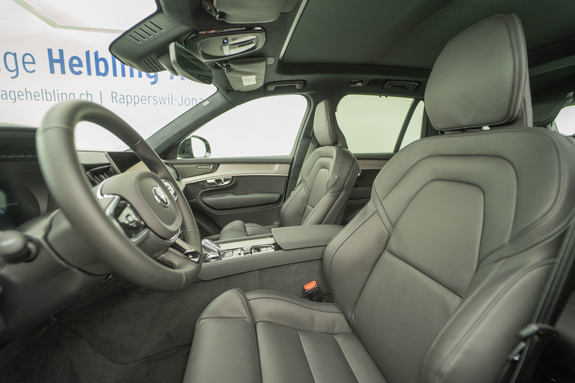 VOLVO XC90 2.0 T8 TE Black Edition eAWD-image-7
