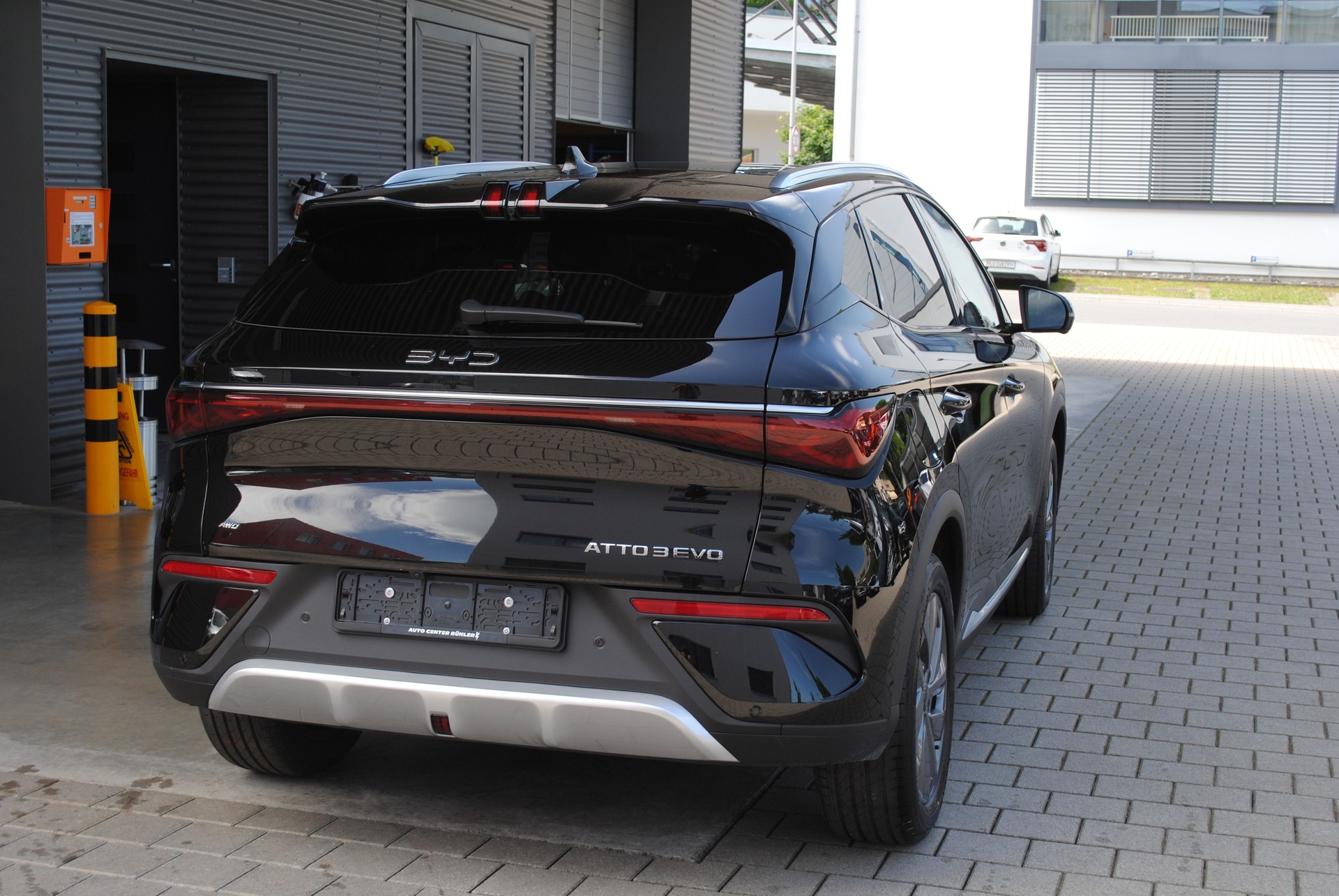 BYD Atto 3 EVO 74.8 kWh Excellence AWD-image-4