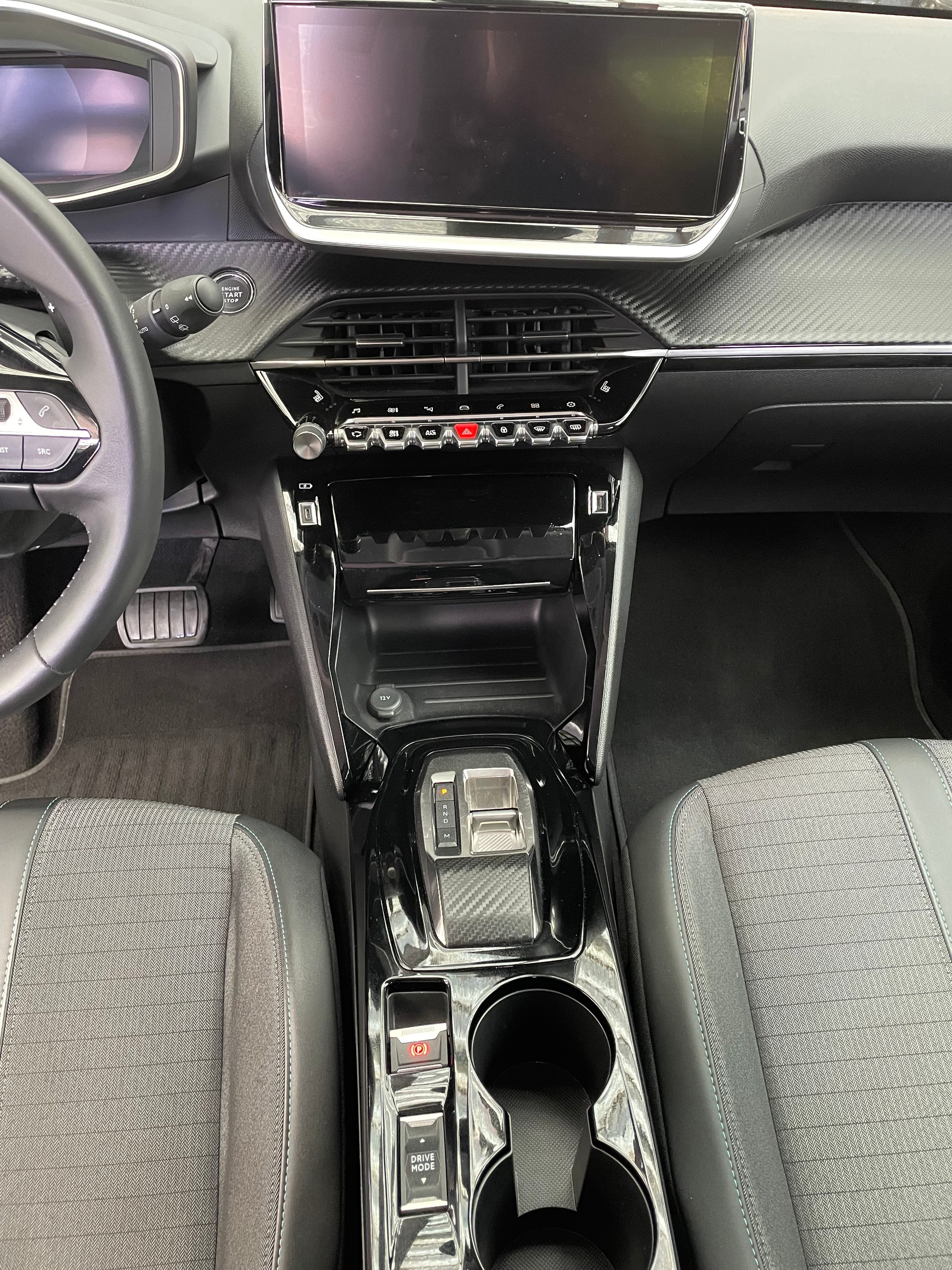PEUGEOT 208 1.2 PureTech Allure Pack EAT8-image-10