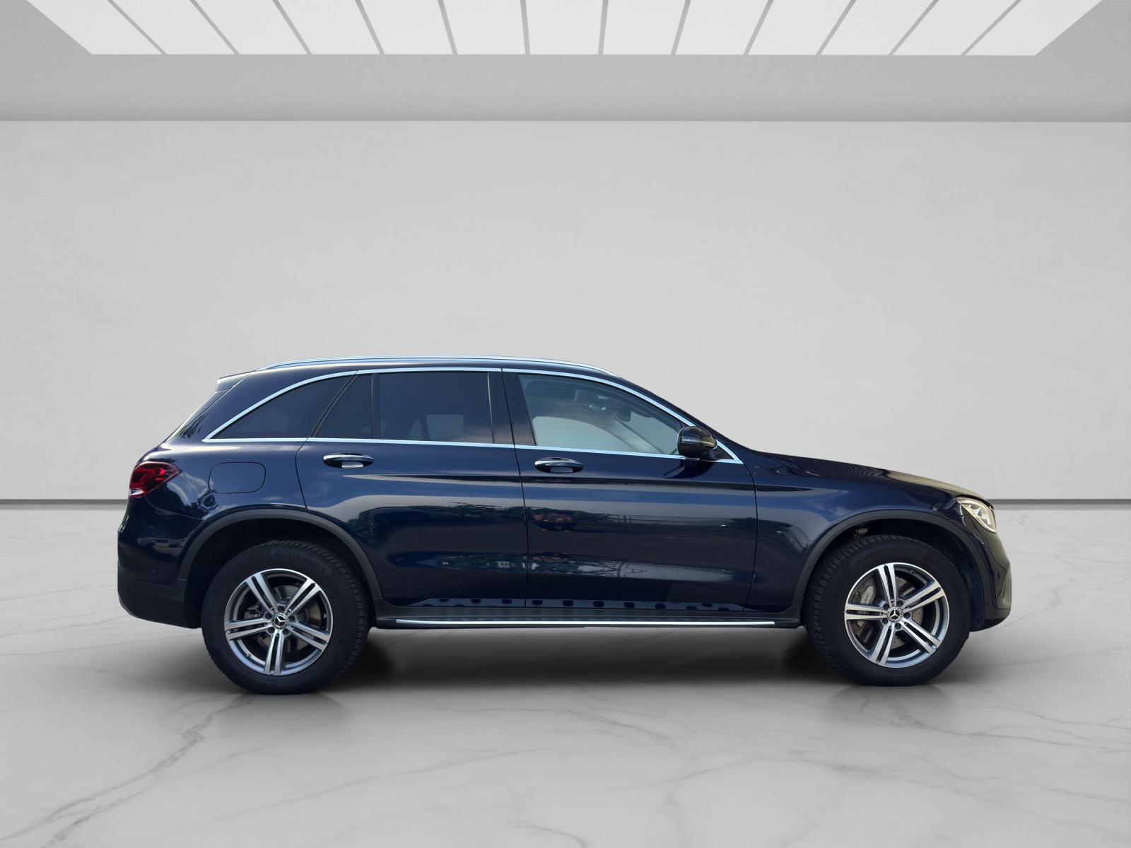 MERCEDES-BENZ GLC 300 e 4Matic 9G-Tronic-image-8