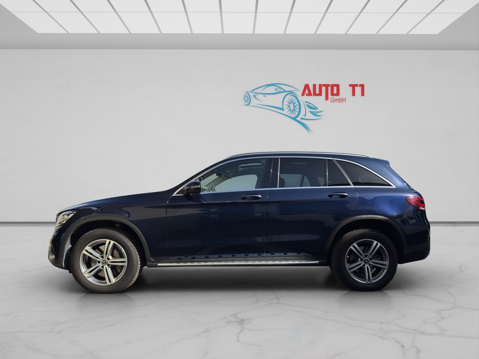 MERCEDES-BENZ GLC 300 e 4Matic 9G-Tronic-image-4