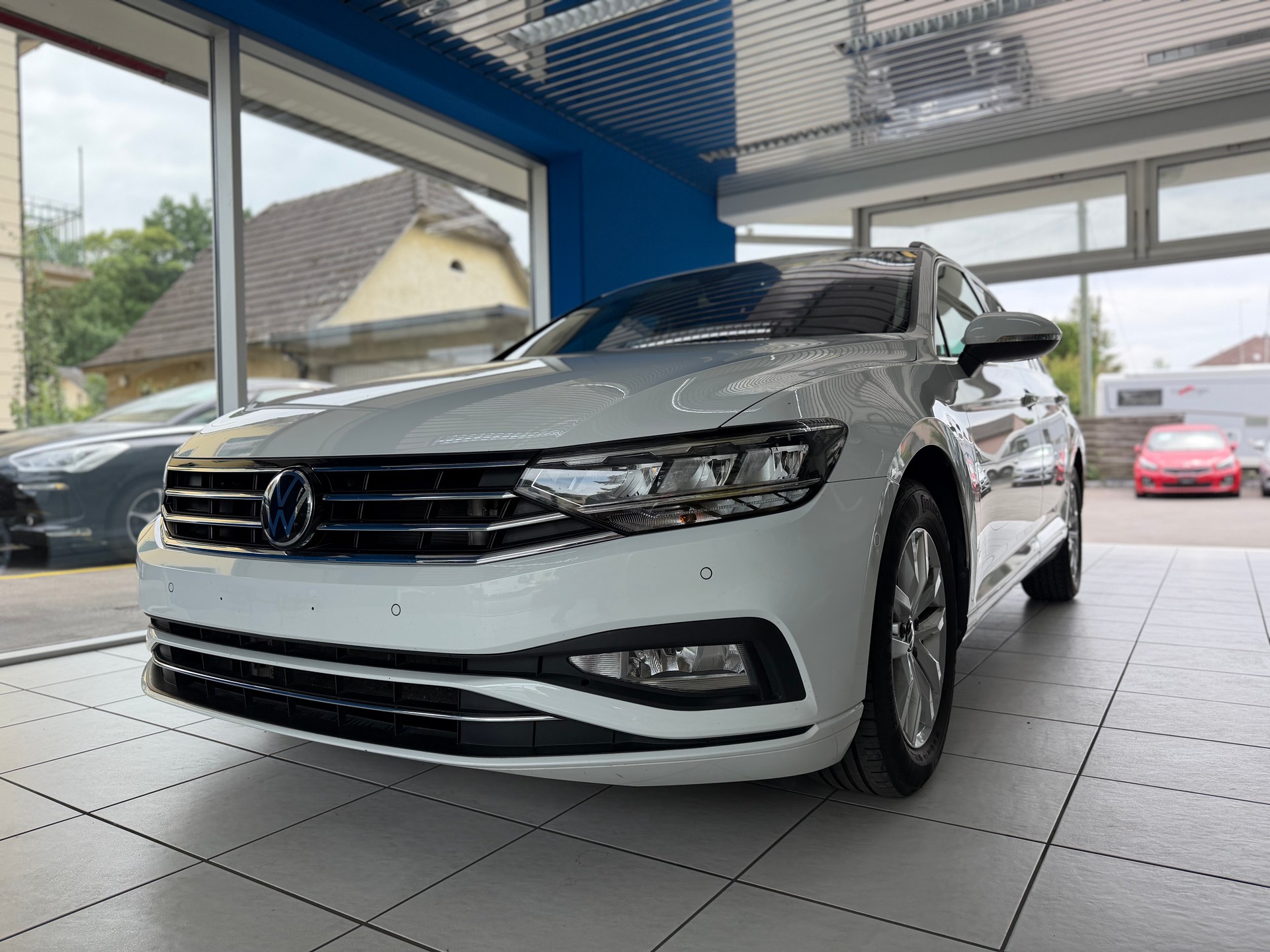 VW Passat 2.0 TDI BMT Business DSG-image-1