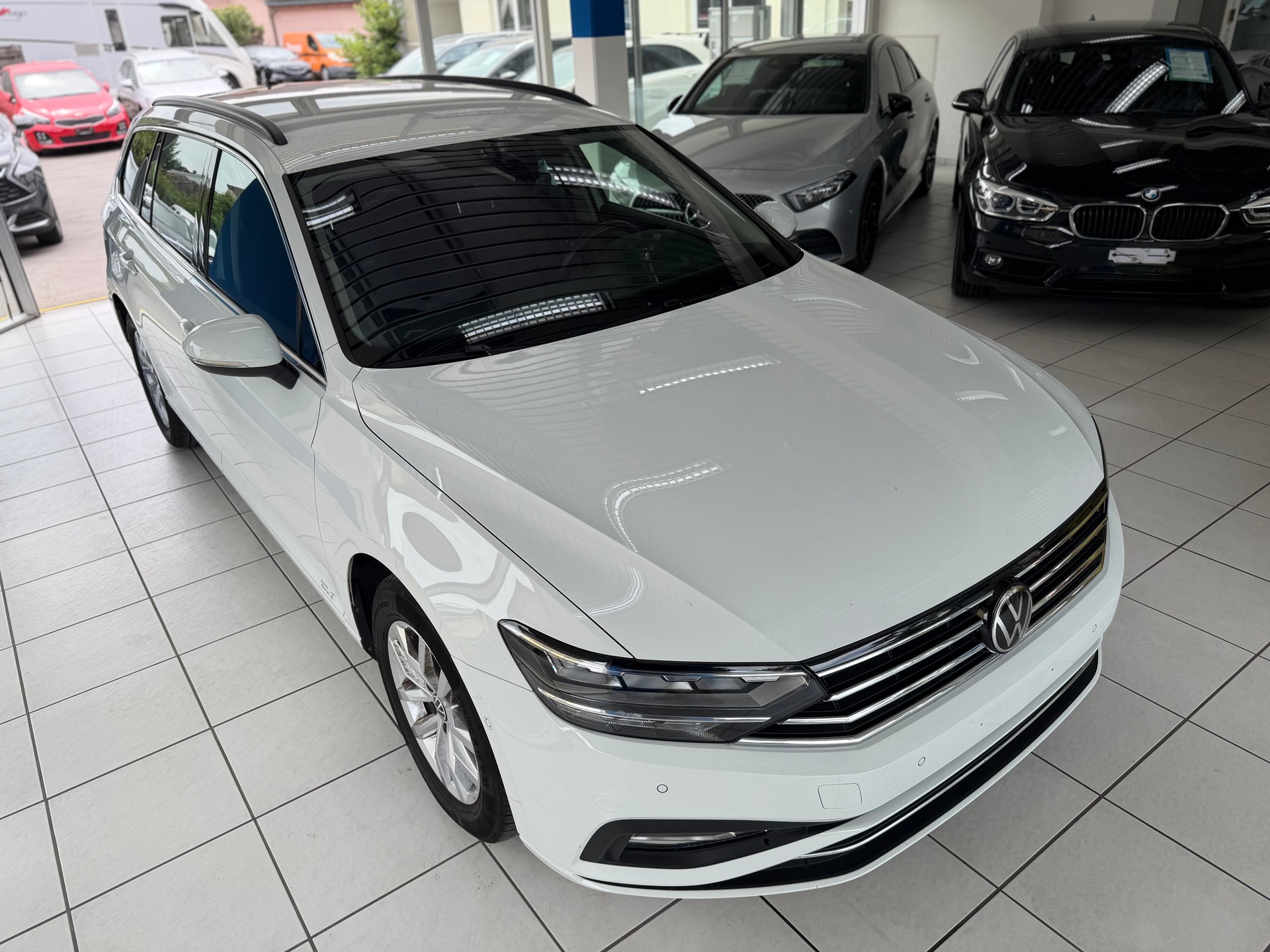 VW Passat 2.0 TDI BMT Business DSG-image-2