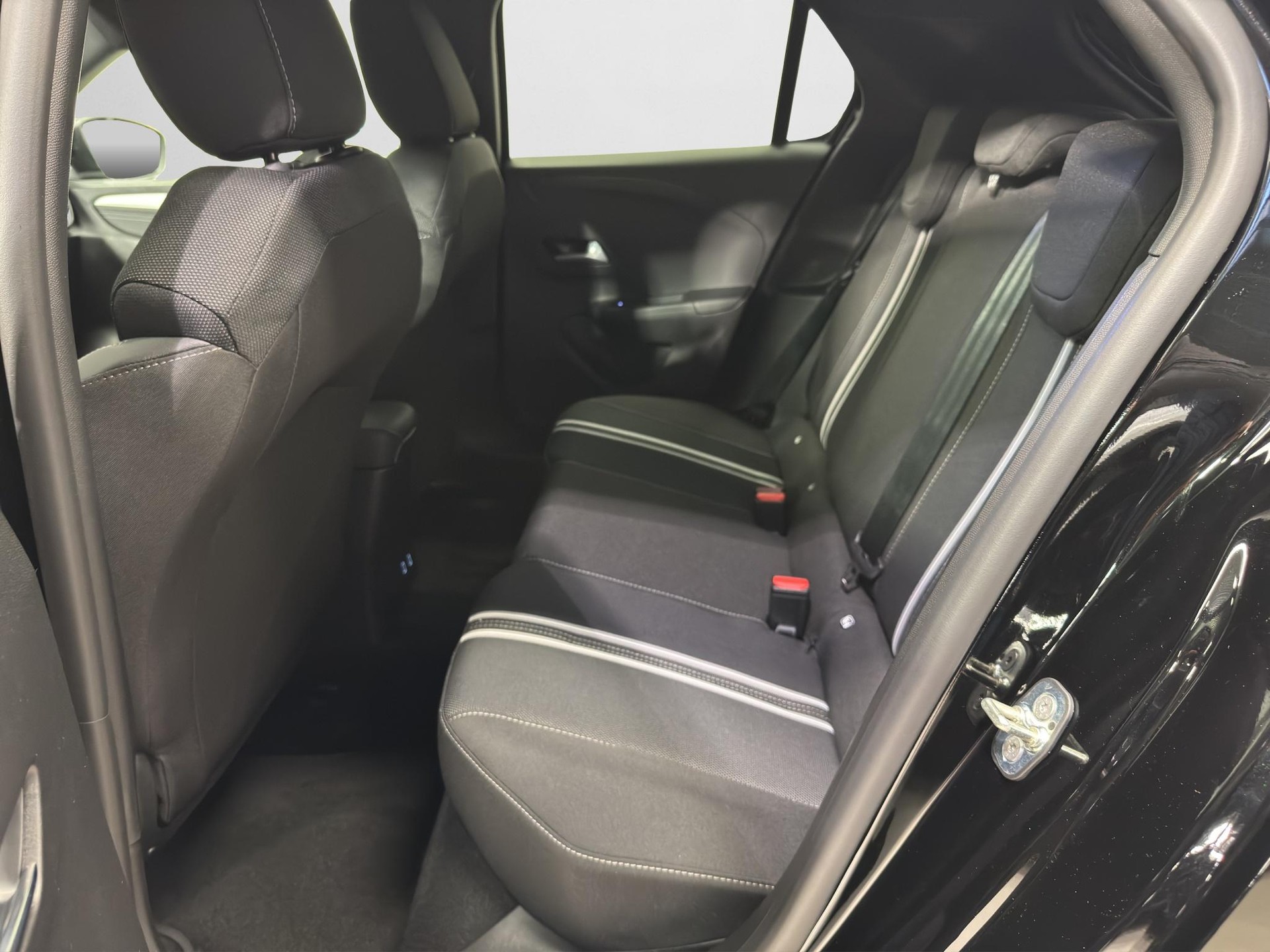 OPEL Corsa 1.2 T Hybrid GS-image-11