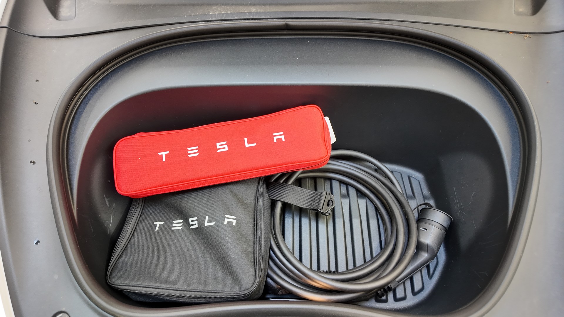 TESLA Model 3 RWD-image-21