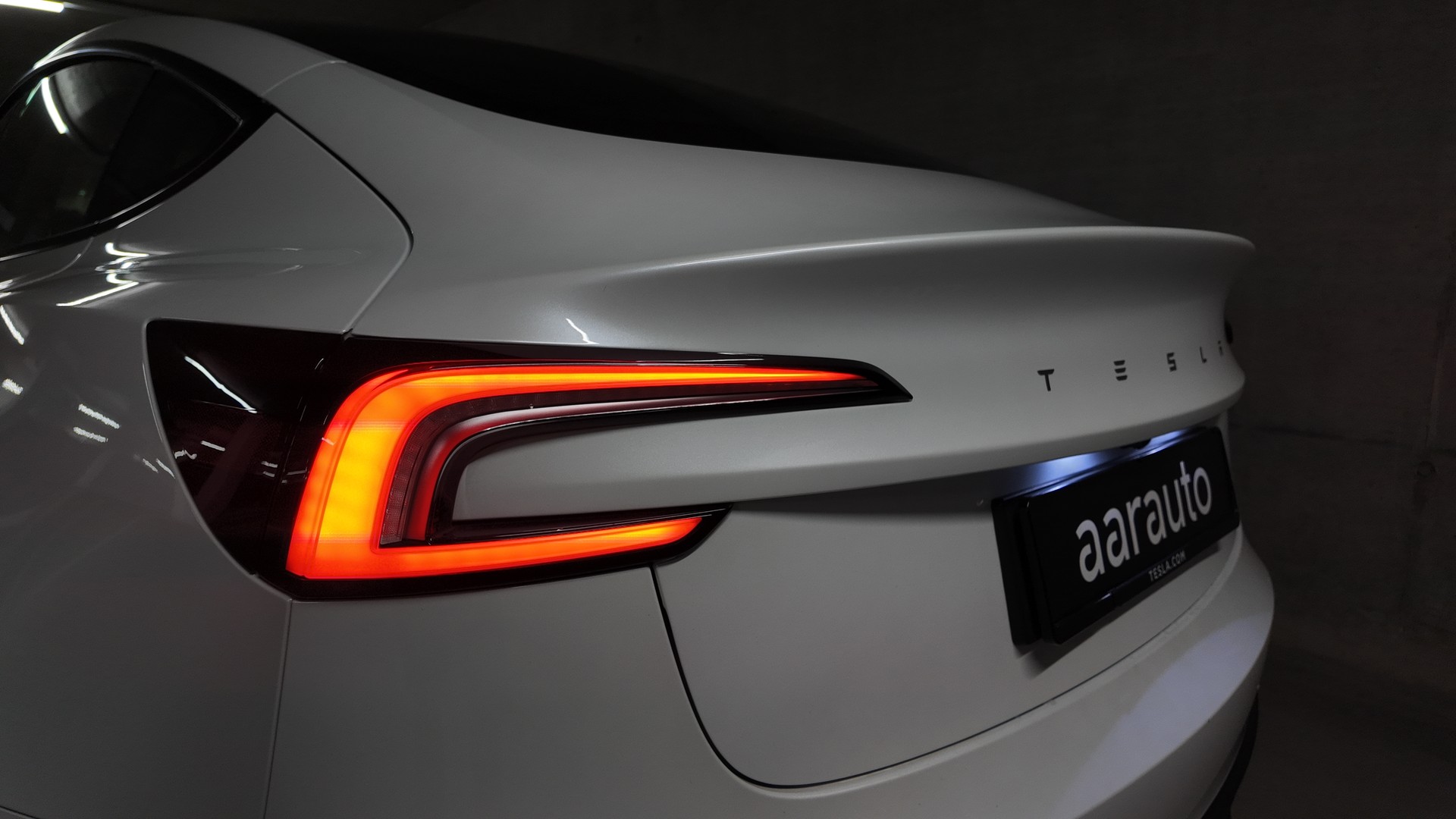 TESLA Model 3 RWD-image-7