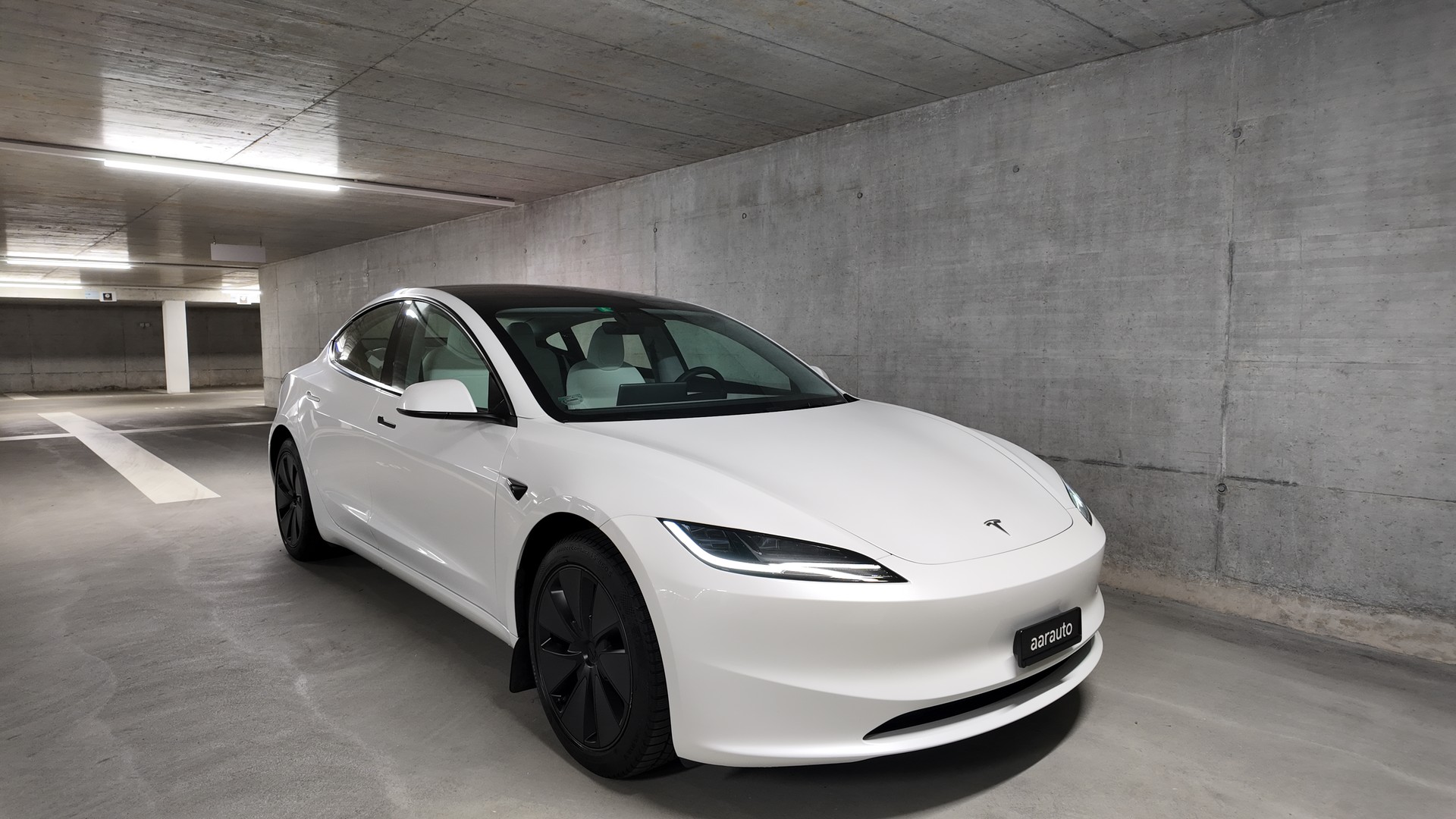 TESLA Model 3 RWD-image-5