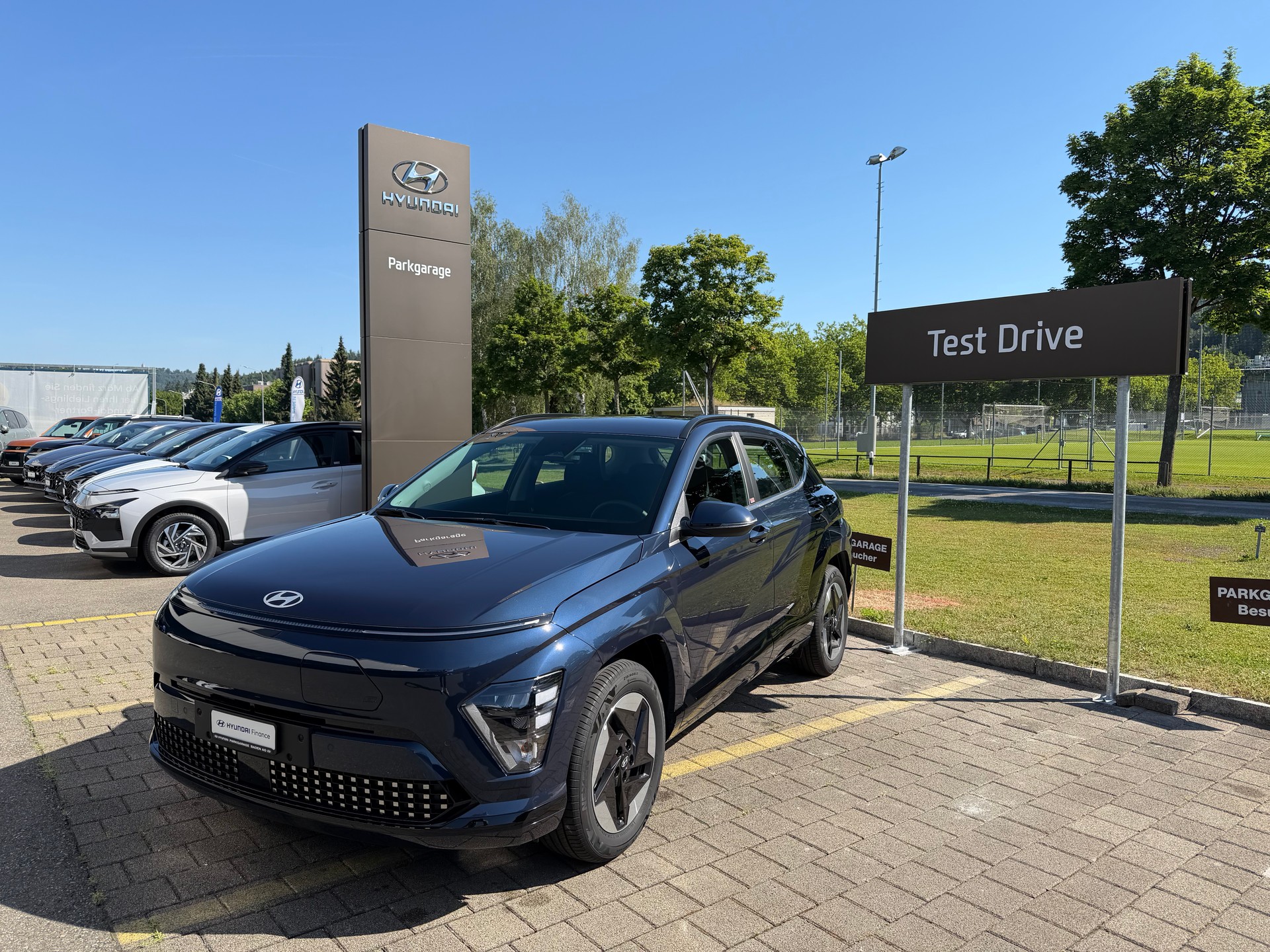 HYUNDAI Kona EV 65.4 kWh Origo-image-0