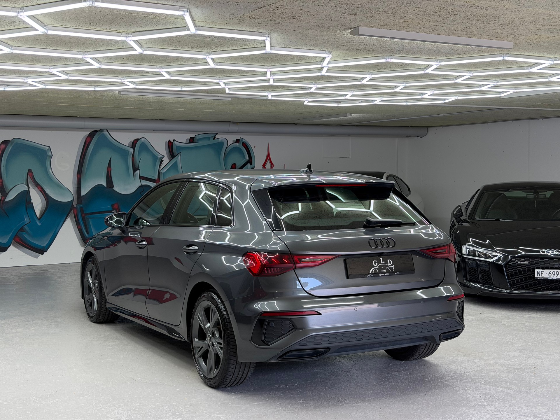 AUDI A3 Sportback 35 TFSI S line S-tronic-image-4