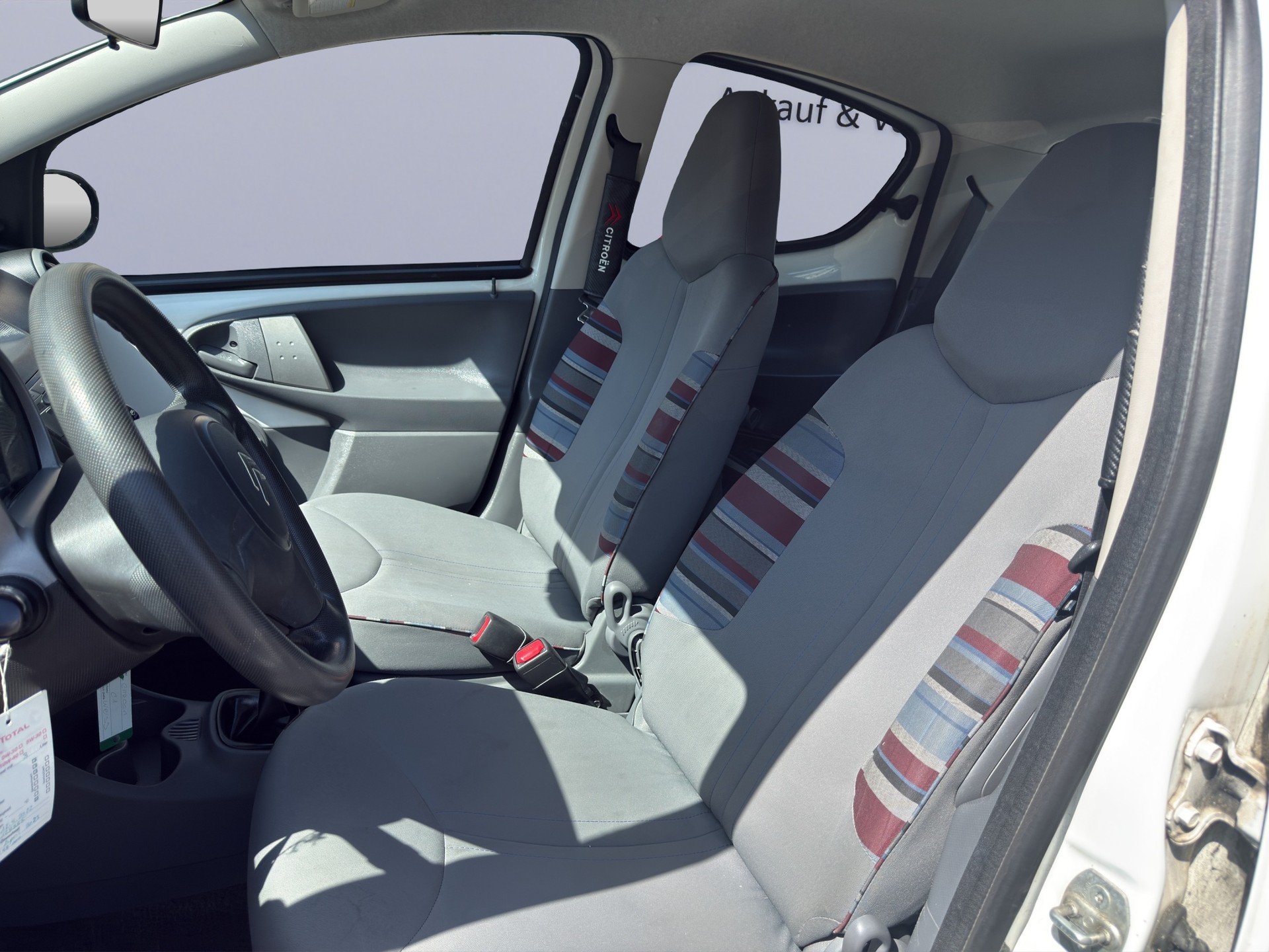 CITROEN C1 1.0i Séduction-image-13