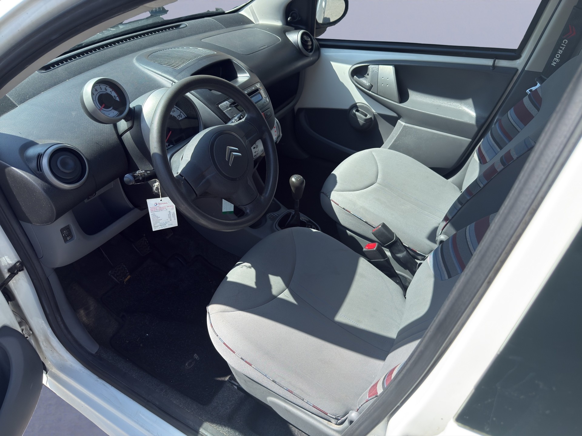CITROEN C1 1.0i Séduction-image-12