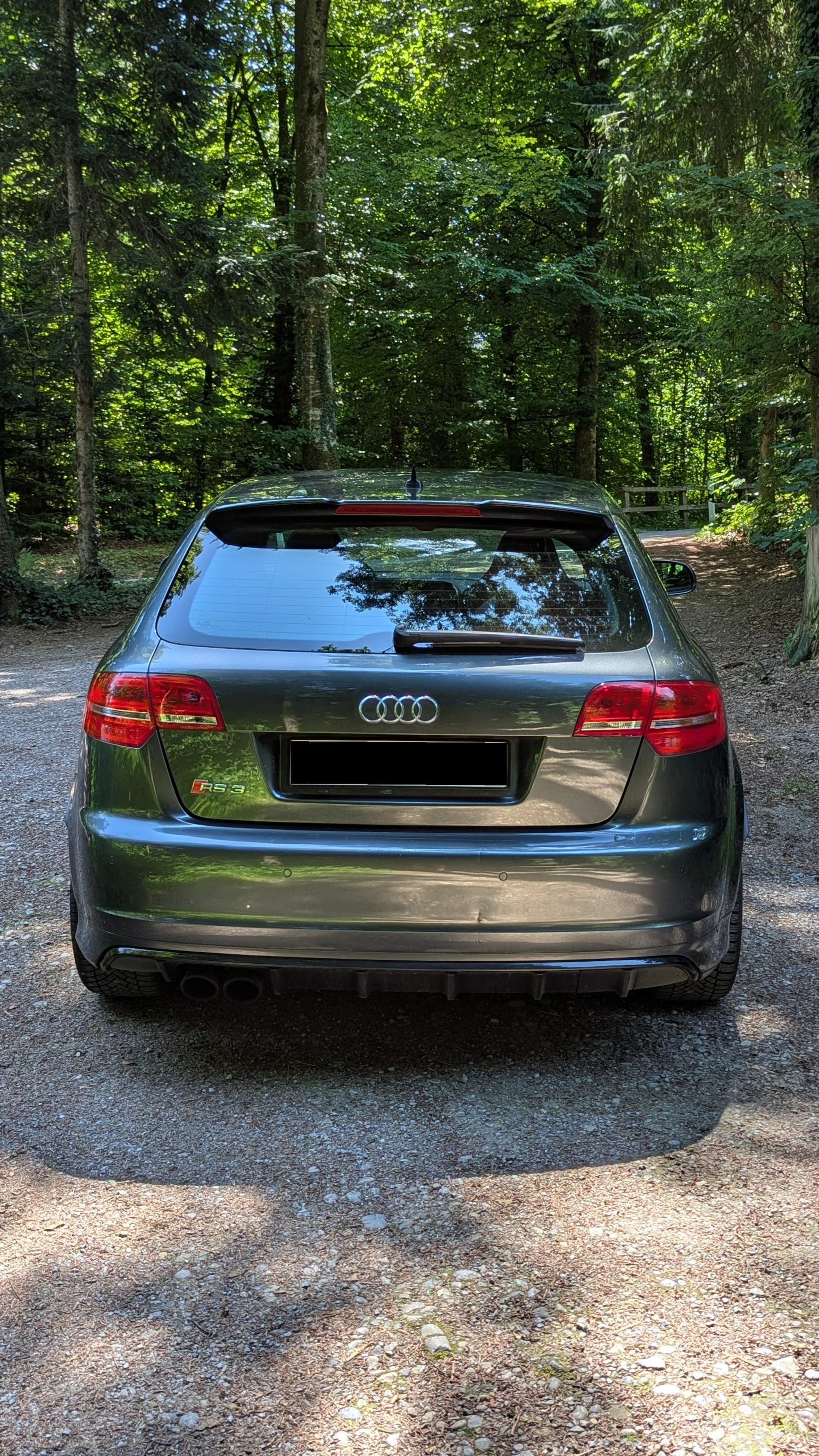 AUDI 2.5 T FSI quattro S-Tronic-image-3