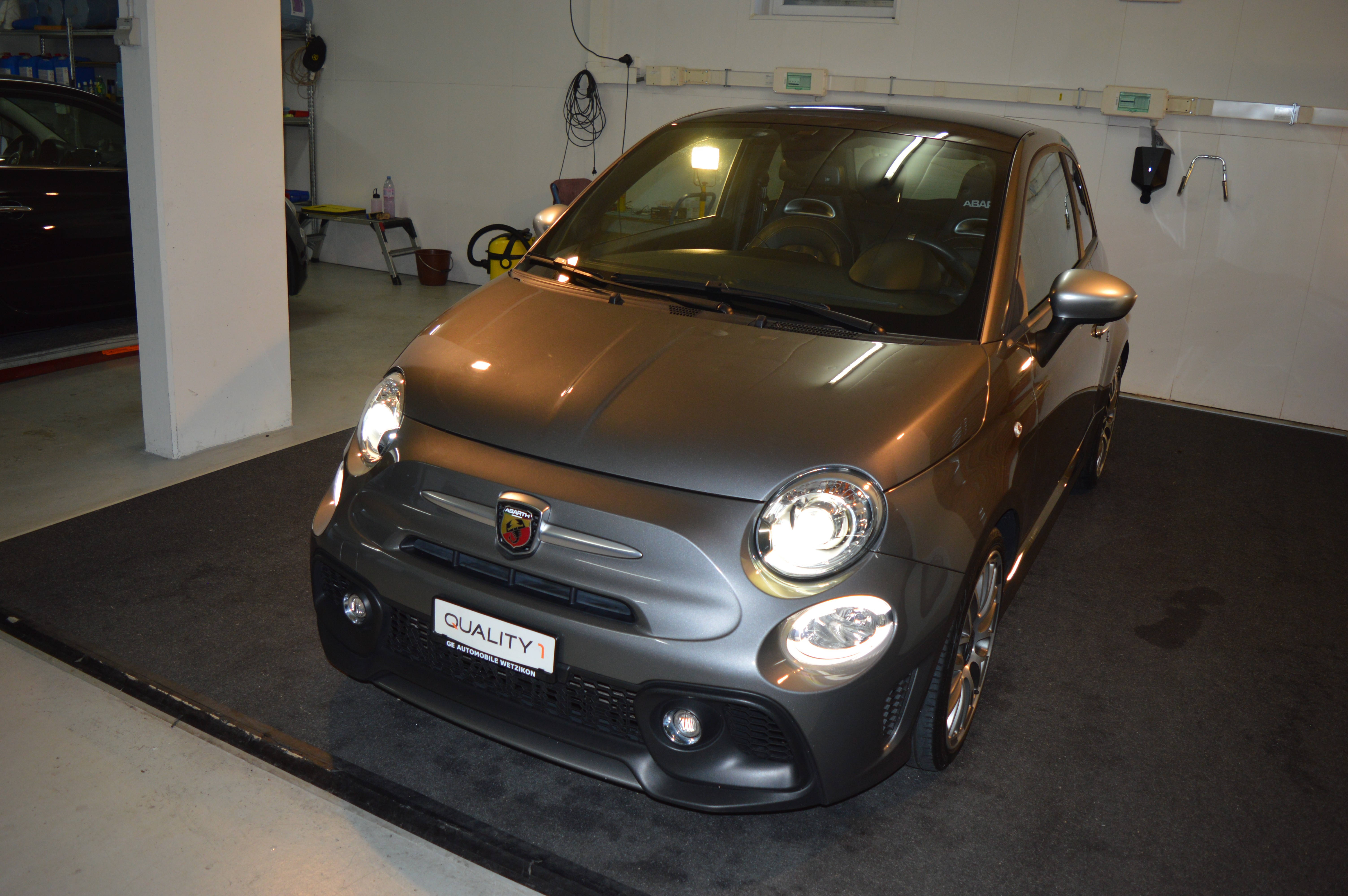 Car photo