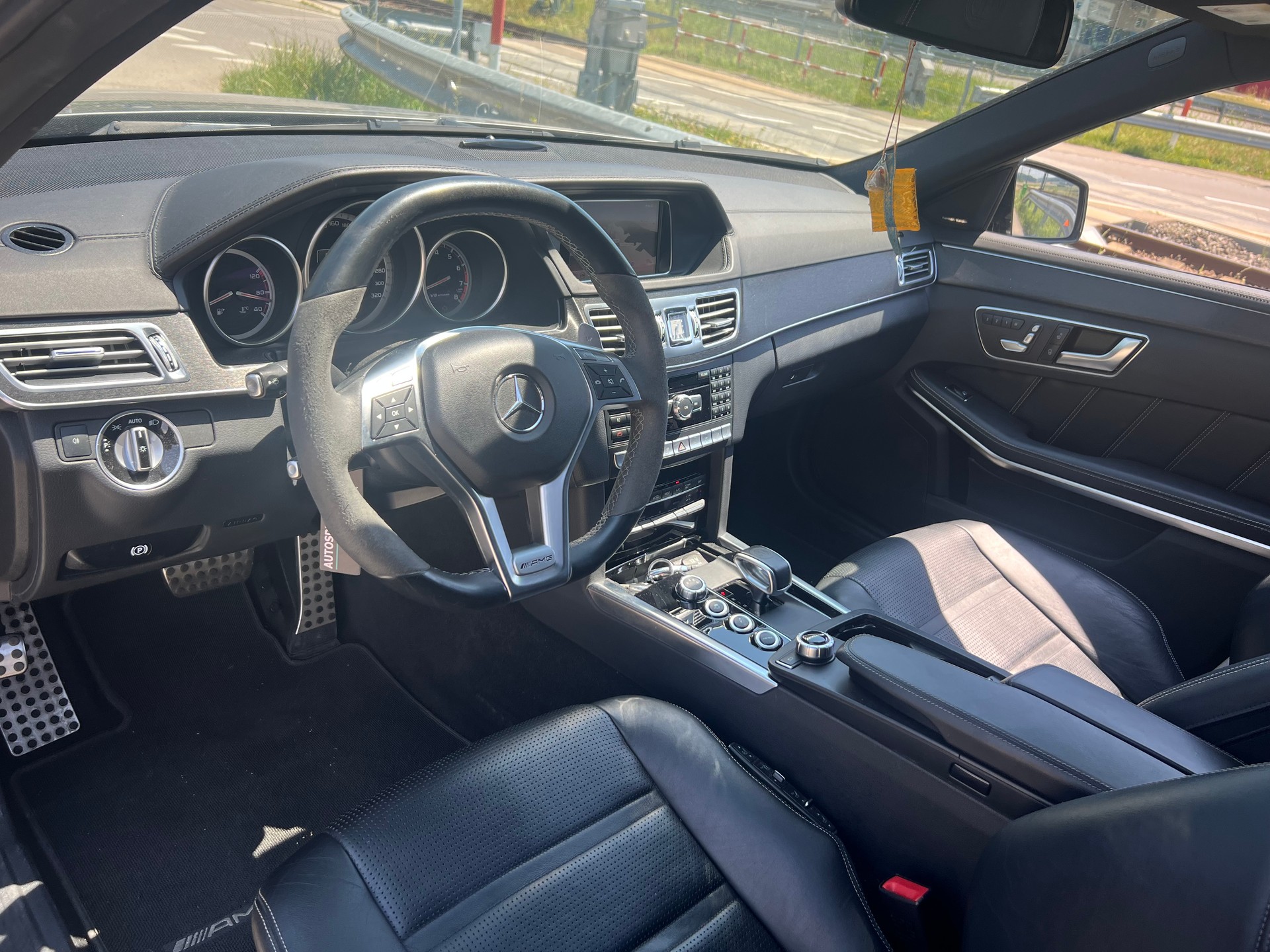 MERCEDES-BENZ E 63 AMG S 4Matic Speedshift-image-8