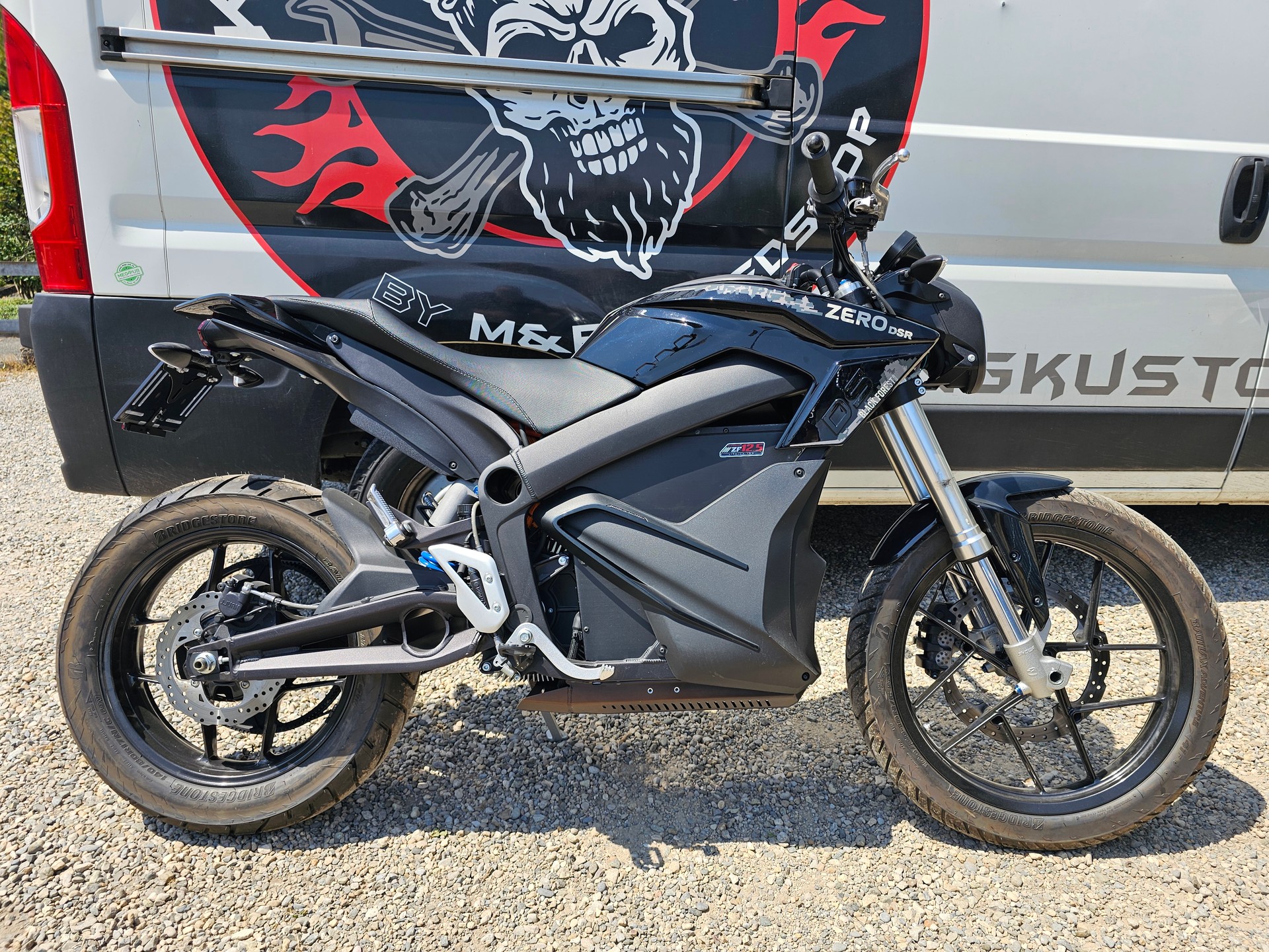 ZERO Full Black